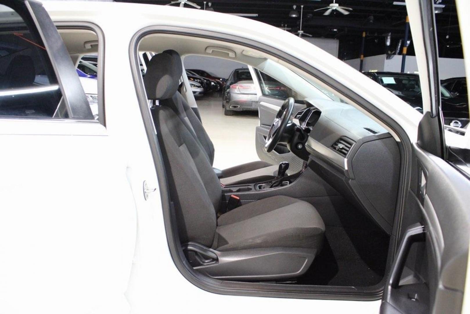 2019 White /Titan Black Volkswagen Jetta 1.4T S (3VWCB7BUXKM) with an 1.4L TSI engine, Automatic transmission, located at 15300 Midway Rd., Addison, TX, 75001, (972) 702-0011, 32.958321, -96.838074 - ntroducing the 2019 Volkswagen Jetta 1.4T S, now available at Midway Auto Group in Addison, Texas. This stylish sedan combines performance, efficiency, and modern features, making it an excellent choice for both daily commutes and weekend drives.<br><br>Key Features:<br><br>Engine: 1.4L TSI Turbocha - Photo#12