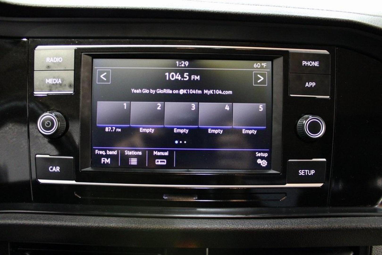 2019 White /Titan Black Volkswagen Jetta 1.4T S (3VWCB7BUXKM) with an 1.4L TSI engine, Automatic transmission, located at 15300 Midway Rd., Addison, TX, 75001, (972) 702-0011, 32.958321, -96.838074 - ntroducing the 2019 Volkswagen Jetta 1.4T S, now available at Midway Auto Group in Addison, Texas. This stylish sedan combines performance, efficiency, and modern features, making it an excellent choice for both daily commutes and weekend drives.<br><br>Key Features:<br><br>Engine: 1.4L TSI Turbocha - Photo#16