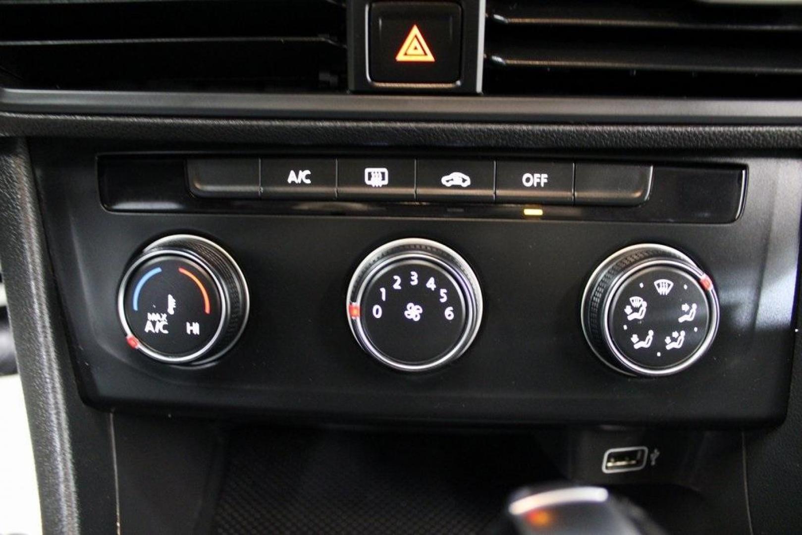 2019 White /Titan Black Volkswagen Jetta 1.4T S (3VWCB7BUXKM) with an 1.4L TSI engine, Automatic transmission, located at 15300 Midway Rd., Addison, TX, 75001, (972) 702-0011, 32.958321, -96.838074 - ntroducing the 2019 Volkswagen Jetta 1.4T S, now available at Midway Auto Group in Addison, Texas. This stylish sedan combines performance, efficiency, and modern features, making it an excellent choice for both daily commutes and weekend drives.<br><br>Key Features:<br><br>Engine: 1.4L TSI Turbocha - Photo#18