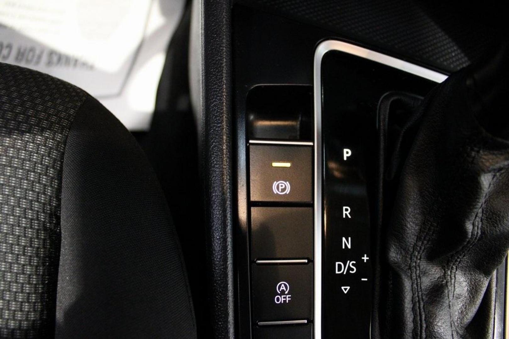 2019 White /Titan Black Volkswagen Jetta 1.4T S (3VWCB7BUXKM) with an 1.4L TSI engine, Automatic transmission, located at 15300 Midway Rd., Addison, TX, 75001, (972) 702-0011, 32.958321, -96.838074 - ntroducing the 2019 Volkswagen Jetta 1.4T S, now available at Midway Auto Group in Addison, Texas. This stylish sedan combines performance, efficiency, and modern features, making it an excellent choice for both daily commutes and weekend drives.<br><br>Key Features:<br><br>Engine: 1.4L TSI Turbocha - Photo#20
