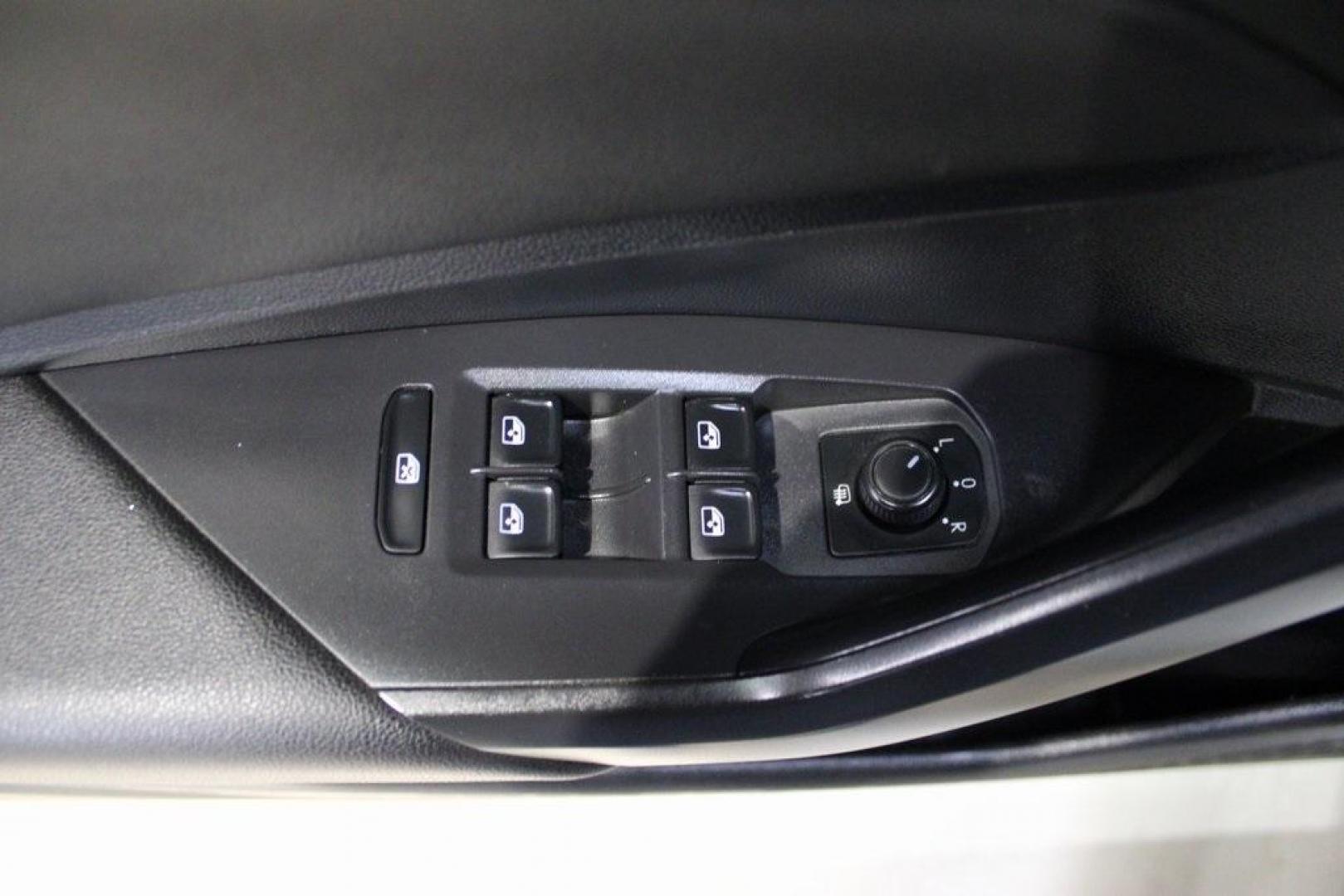 2019 White /Titan Black Volkswagen Jetta 1.4T S (3VWCB7BUXKM) with an 1.4L TSI engine, Automatic transmission, located at 15300 Midway Rd., Addison, TX, 75001, (972) 702-0011, 32.958321, -96.838074 - ntroducing the 2019 Volkswagen Jetta 1.4T S, now available at Midway Auto Group in Addison, Texas. This stylish sedan combines performance, efficiency, and modern features, making it an excellent choice for both daily commutes and weekend drives.<br><br>Key Features:<br><br>Engine: 1.4L TSI Turbocha - Photo#24