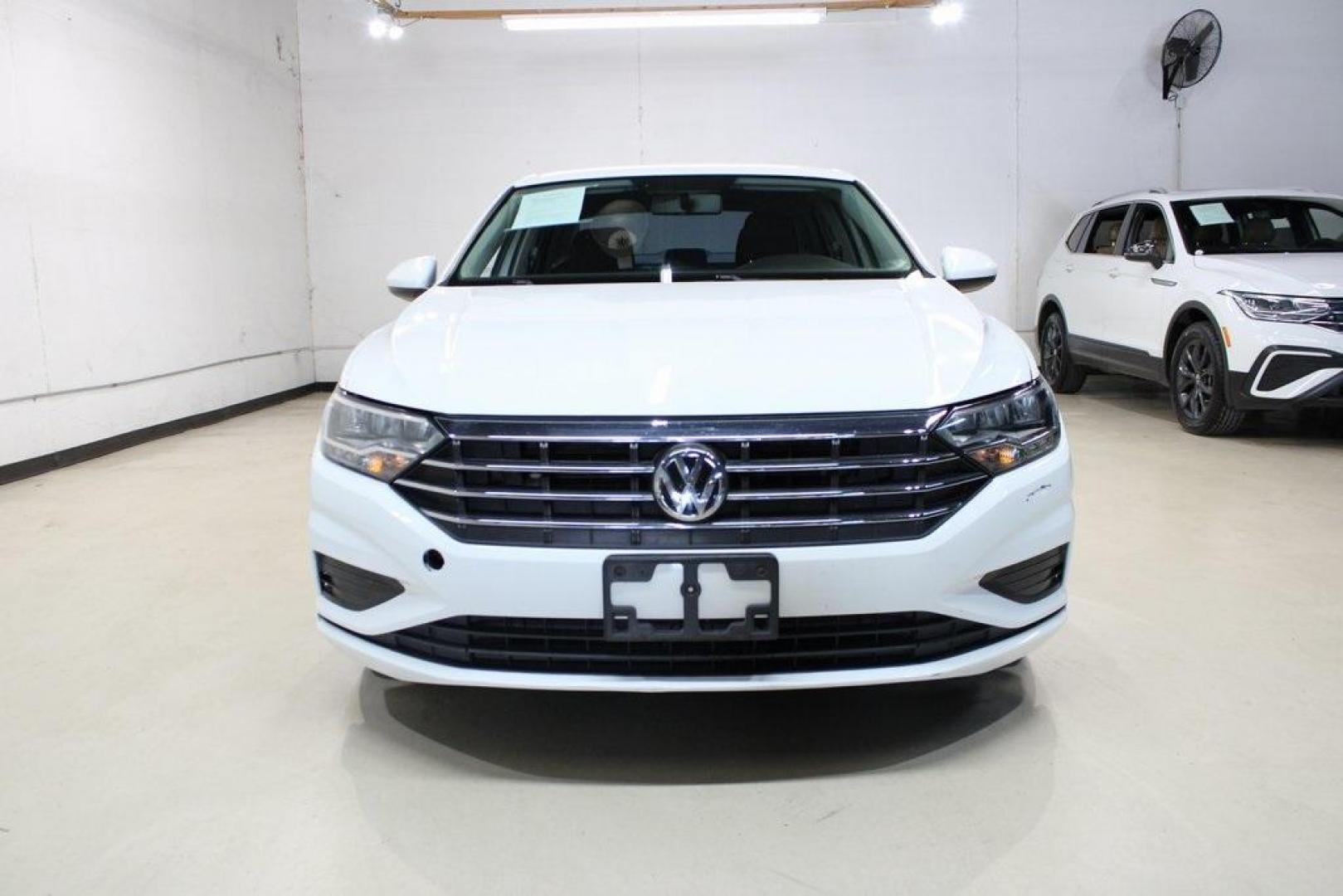 2019 White /Titan Black Volkswagen Jetta 1.4T S (3VWCB7BUXKM) with an 1.4L TSI engine, Automatic transmission, located at 15300 Midway Rd., Addison, TX, 75001, (972) 702-0011, 32.958321, -96.838074 - ntroducing the 2019 Volkswagen Jetta 1.4T S, now available at Midway Auto Group in Addison, Texas. This stylish sedan combines performance, efficiency, and modern features, making it an excellent choice for both daily commutes and weekend drives.<br><br>Key Features:<br><br>Engine: 1.4L TSI Turbocha - Photo#5