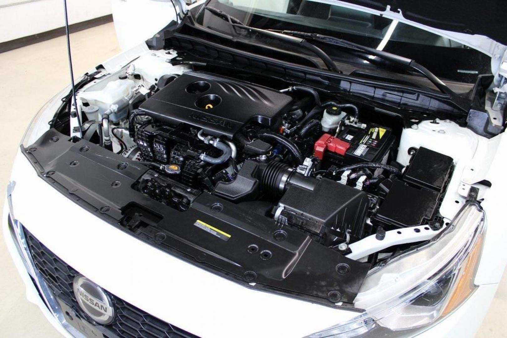 2019 Glacier White /Charcoal Nissan Altima 2.5 S (1N4BL4BV8KC) with an 2.5L 4-Cylinder DOHC 16V engine, CVT transmission, located at 15300 Midway Rd., Addison, TX, 75001, (972) 702-0011, 32.958321, -96.838074 - Photo#30