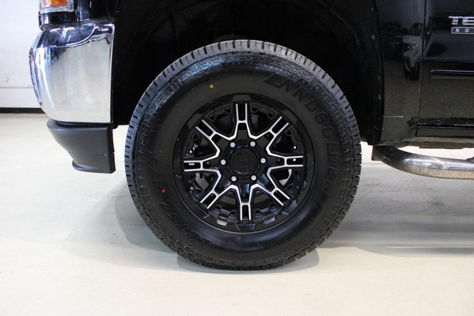 2017 Black /Cocoa/Dune Chevrolet Silverado 1500 LT (3GCPCREC5HG) with an EcoTec3 5.3L V8 engine, Automatic transmission, located at 15300 Midway Rd., Addison, TX, 75001, (972) 702-0011, 32.958321, -96.838074 - HOME OF THE NO HAGGLE PRICE - WHOLESALE PRICES TO THE PUBLIC!! Silverado 1500 LT LT1, 4D Crew Cab, EcoTec3 5.3L V8, 6-Speed Automatic Electronic with Overdrive, RWD, Black, Cocoa/Dune Cloth. Odometer is 1392 miles below market average!<br><br>Black 2017 Chevrolet Silverado 1500 LT<br><br><br>Awards: - Photo#9