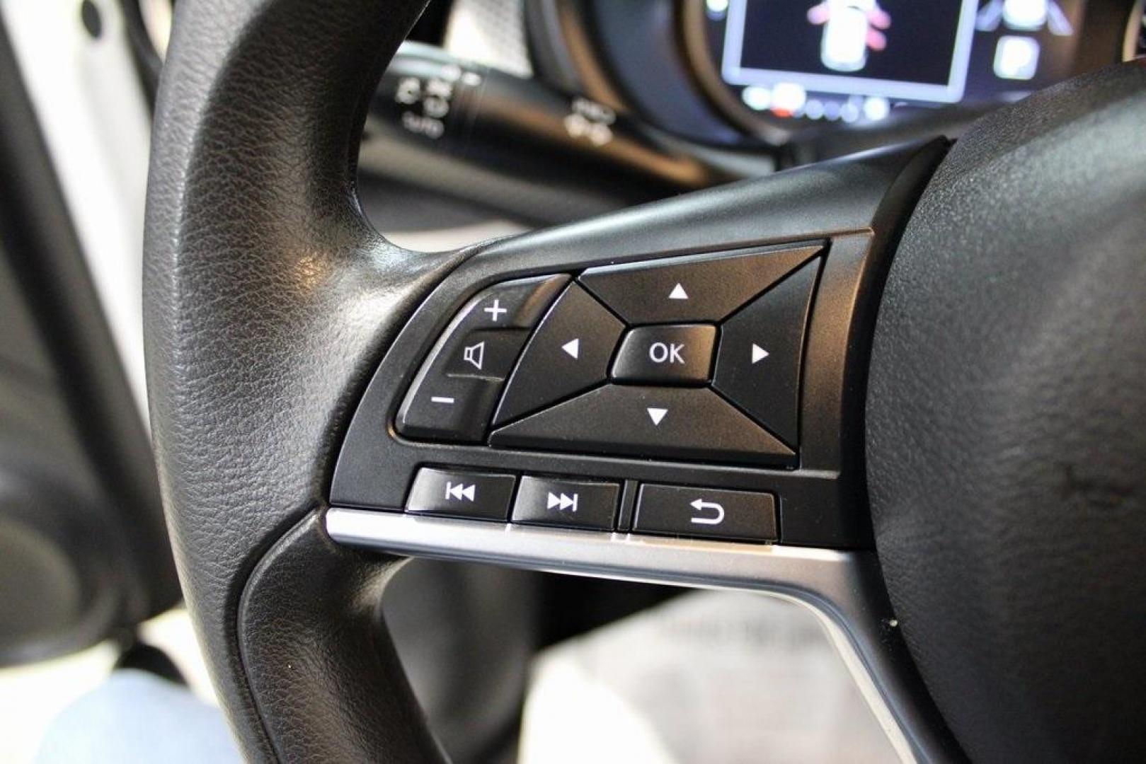 2019 Aspen White Tricoat /Charcoal Nissan Kicks SV (3N1CP5CU4KL) with an 1.6L 4-Cylinder DOHC 16V engine, CVT transmission, located at 15300 Midway Rd., Addison, TX, 75001, (972) 702-0011, 32.958321, -96.838074 - Photo#23