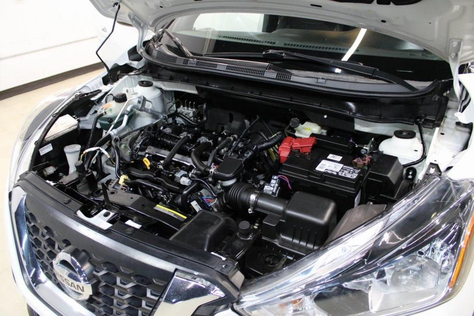 2019 Aspen White Tricoat /Charcoal Nissan Kicks SV (3N1CP5CU4KL) with an 1.6L 4-Cylinder DOHC 16V engine, CVT transmission, located at 15300 Midway Rd., Addison, TX, 75001, (972) 702-0011, 32.958321, -96.838074 - Photo#27