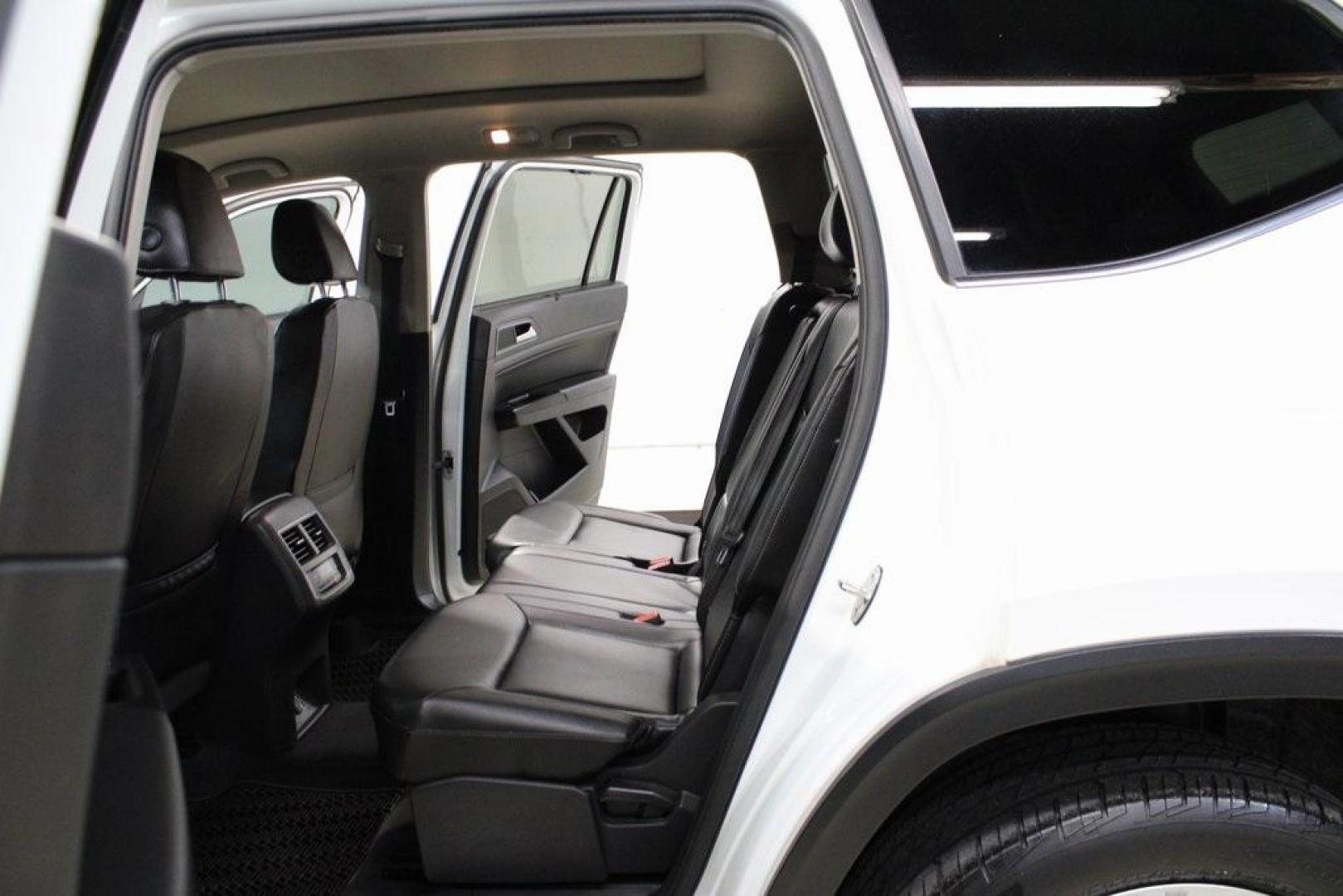 2019 Pure White /Titan Black Volkswagen Atlas 3.6L V6 SE (1V2WR2CA7KC) with an 3.6L VR6 engine, Automatic transmission, located at 15300 Midway Rd., Addison, TX, 75001, (972) 702-0011, 32.958321, -96.838074 - HOME OF THE NO HAGGLE PRICE - WHOLESALE PRICES TO THE PUBLIC!! Atlas 3.6L V6 SE w/Technology, 4D Sport Utility, 3.6L VR6, 8-Speed Automatic with Tiptronic, FWD.<br><br>Deep Black Pearl 2019 Volkswagen Atlas 3.6L V6 SE<br><br><br>Awards:<br> * 2019 KBB.com 12 Best Family Cars * 2019 KBB.com 10 Bes - Photo#17