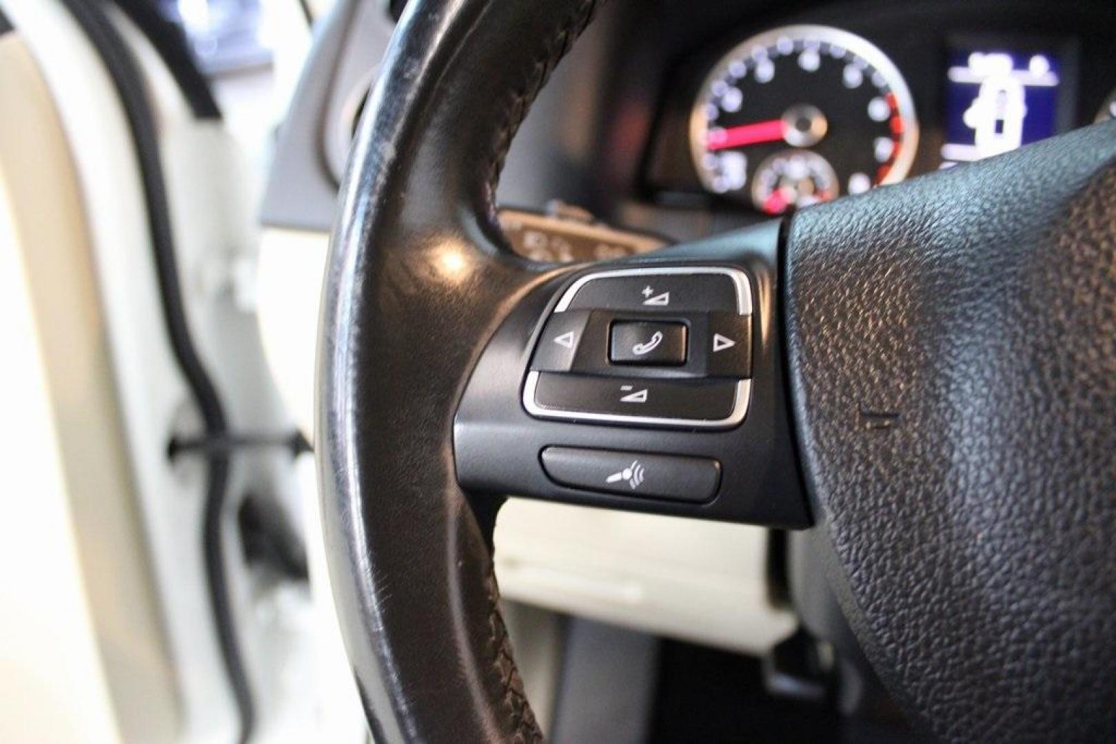 2016 Pure White Volkswagen Tiguan S (WVGAV7AX2GW) with an 2.0L 4-Cylinder Turbocharged engine, Automatic transmission, located at 15300 Midway Rd., Addison, TX, 75001, (972) 702-0011, 32.958321, -96.838074 - Photo#23