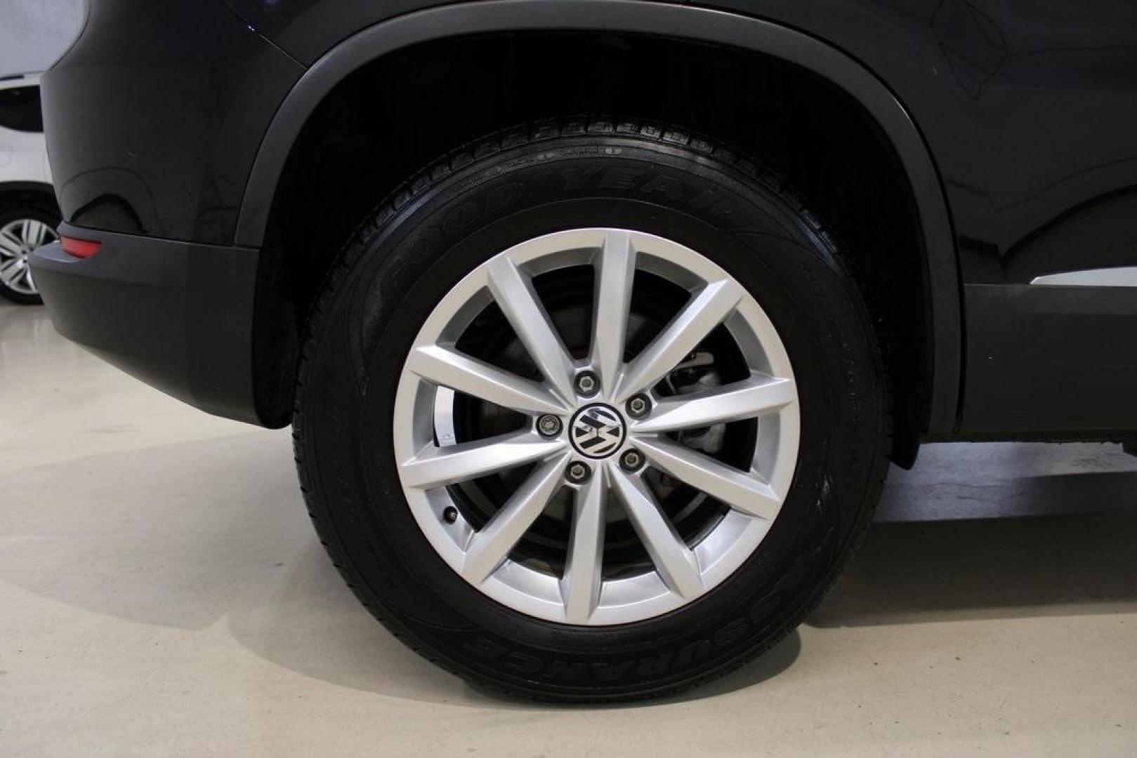2017 Deep Black /Beige/Black Volkswagen Tiguan 2.0T Wolfsburg Edition (WVGRV7AX9HW) with an 2.0L TSI DOHC engine, Automatic transmission, located at 15300 Midway Rd., Addison, TX, 75001, (972) 702-0011, 32.958321, -96.838074 - Photo#10