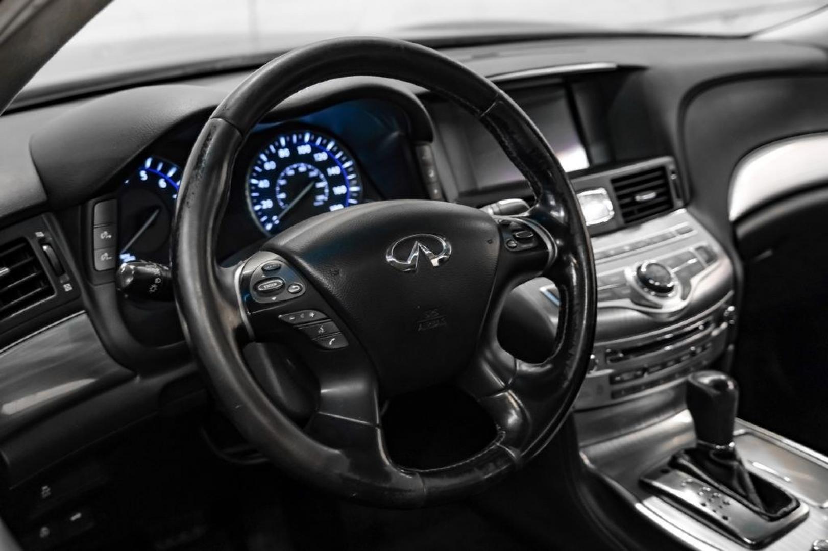 2019 Black Obsidian /Graphite INFINITI Q70L 3.7 (JN1BY1PP7KM) with an 3.7L V6 DOHC 24V VVEL engine, Automatic transmission, located at 15300 Midway Rd., Addison, TX, 75001, (972) 702-0011, 32.958321, -96.838074- Photo#14