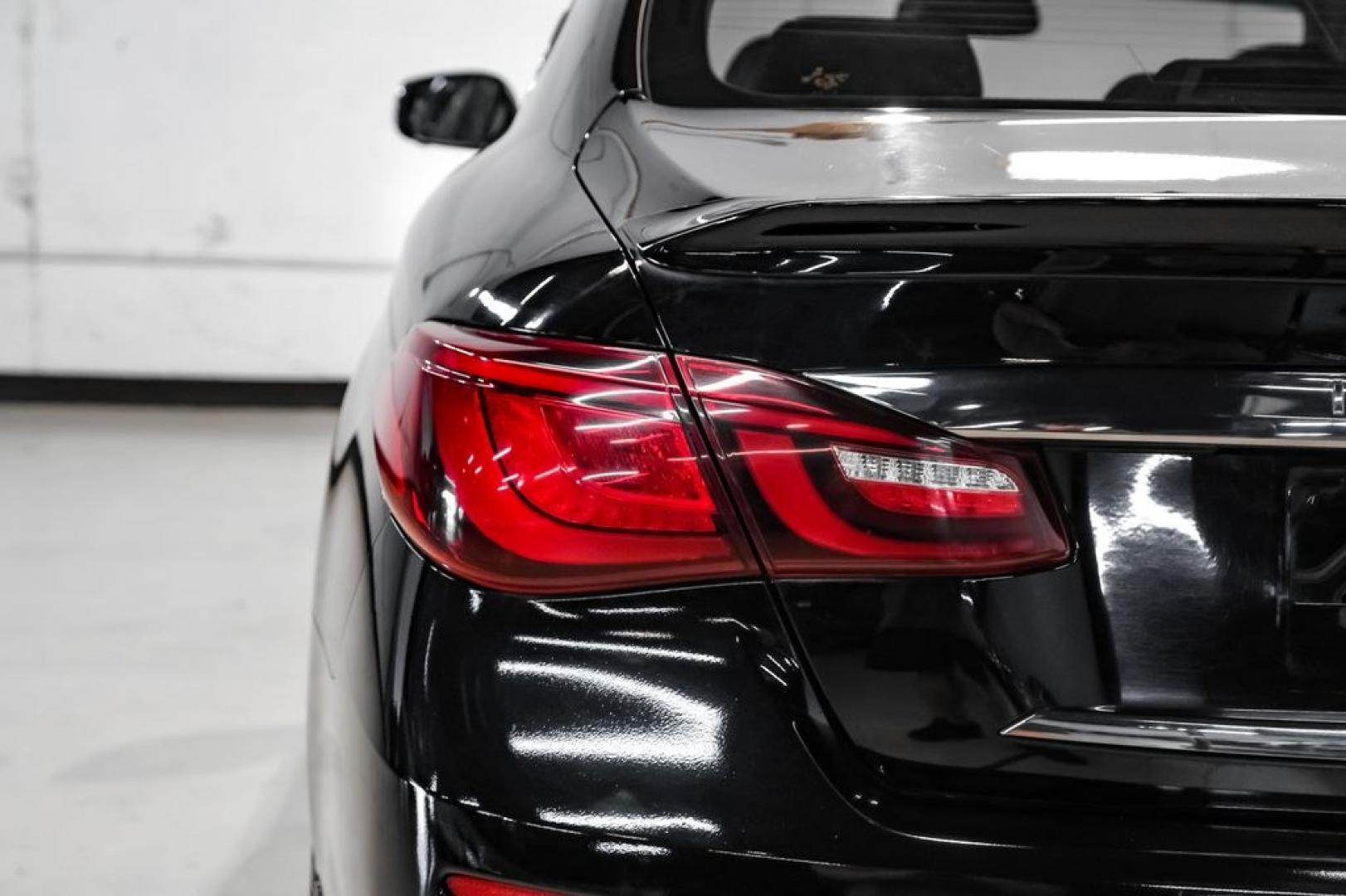 2019 Black Obsidian /Graphite INFINITI Q70L 3.7 (JN1BY1PP7KM) with an 3.7L V6 DOHC 24V VVEL engine, Automatic transmission, located at 15300 Midway Rd., Addison, TX, 75001, (972) 702-0011, 32.958321, -96.838074- Photo#46