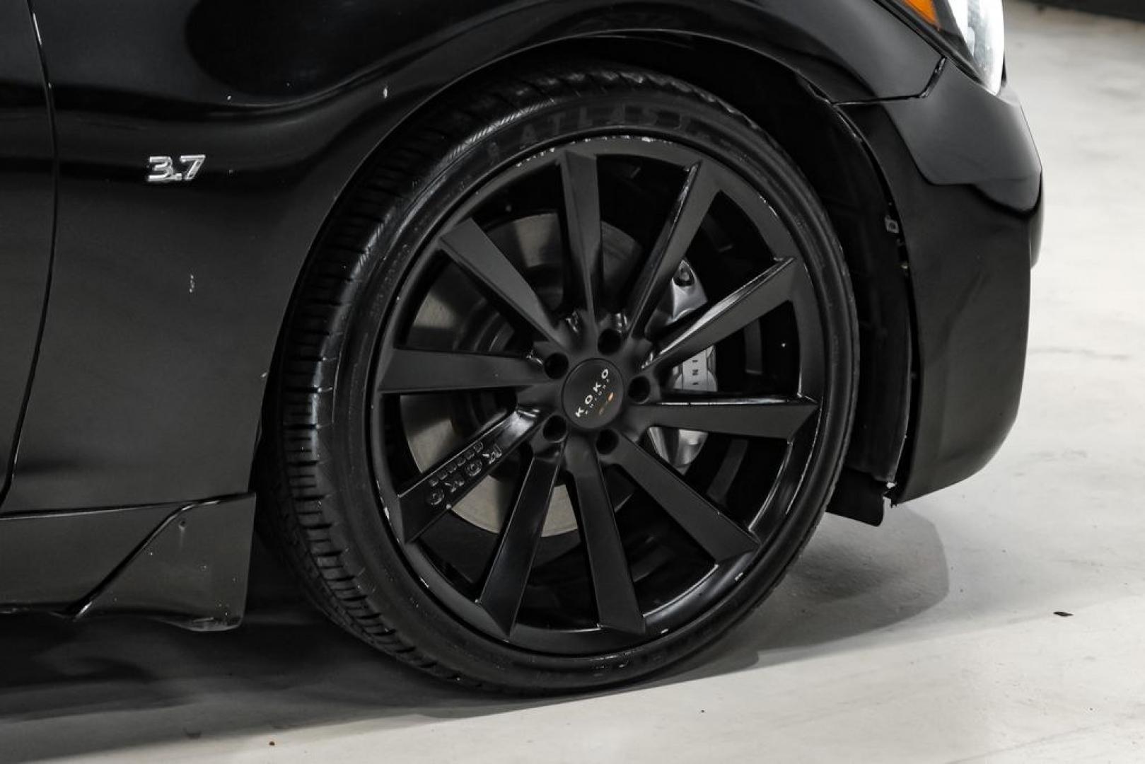 2019 Black Obsidian /Graphite INFINITI Q70L 3.7 (JN1BY1PP7KM) with an 3.7L V6 DOHC 24V VVEL engine, Automatic transmission, located at 15300 Midway Rd., Addison, TX, 75001, (972) 702-0011, 32.958321, -96.838074- Photo#54