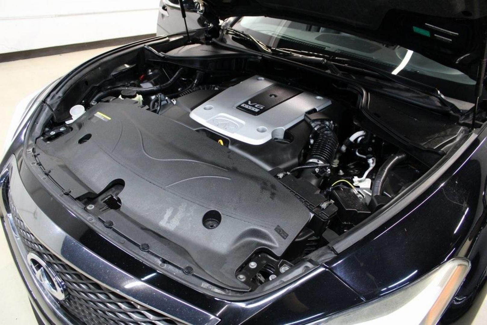 2019 Black Obsidian /Graphite INFINITI Q70L 3.7 (JN1BY1PP7KM) with an 3.7L V6 DOHC 24V VVEL engine, Automatic transmission, located at 15300 Midway Rd., Addison, TX, 75001, (972) 702-0011, 32.958321, -96.838074 - Introducing the 2019 INFINITI Q70 3.7 LUXE AWD, now available at Midway Auto Group in Addison, Texas. This sophisticated sedan seamlessly blends performance, luxury, and advanced technology, offering an exceptional driving experience for discerning motorists.<br><br>Key Features:<br><br>Engine: 3.7- - Photo#30