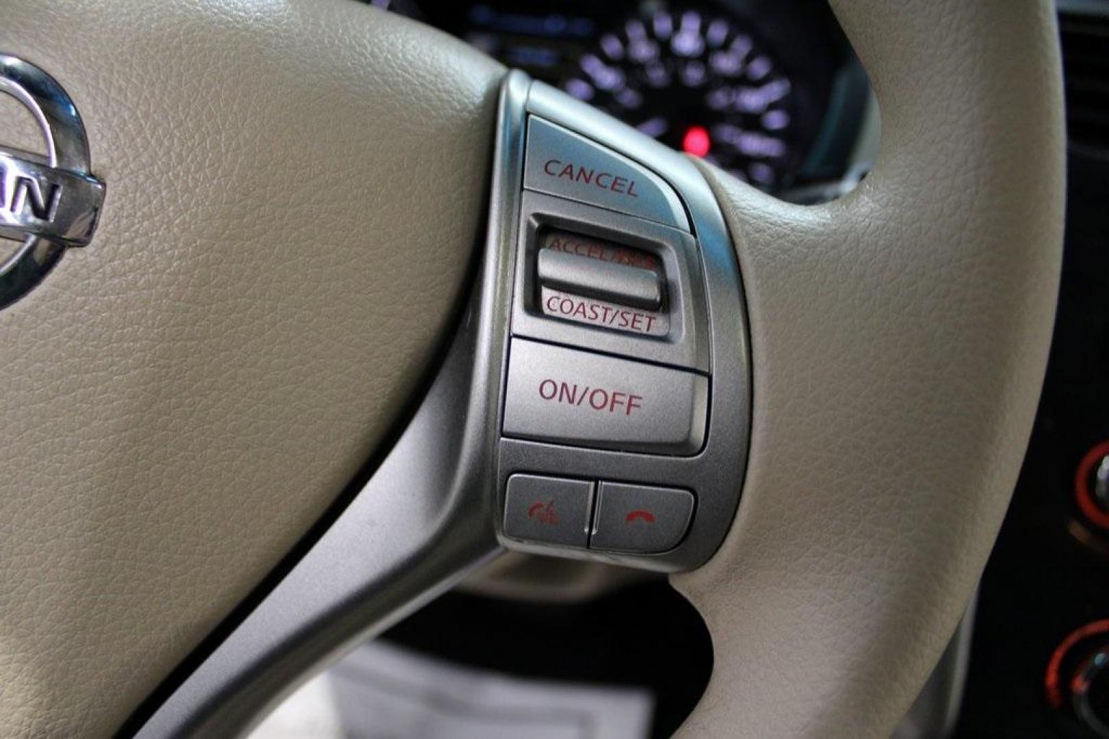 2015 Glacier White /Beige Nissan Altima 2.5 S (1N4AL3AP8FN) with an 2.5L I4 DOHC 16V engine, CVT transmission, located at 15300 Midway Rd., Addison, TX, 75001, (972) 702-0011, 32.958321, -96.838074 - Introducing the 2015 Nissan Altima 2.5 S, now available at Midway Auto Group in Addison, Texas. This midsize sedan offers a harmonious blend of style, efficiency, and comfort, making it an excellent choice for both daily commutes and long-distance drives.<br><br>Key Features:<br><br>Engine: 2.5L I4 - Photo#20
