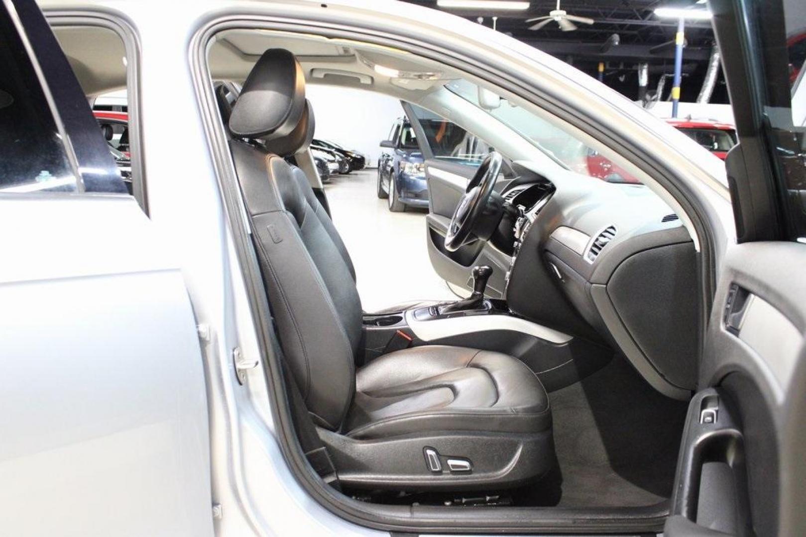 2016 Florett Silver Metallic Audi A4 2.0T Premium (WAUAFAFL7GN) with an 2.0L 4-Cylinder TFSI DOHC engine, CVT transmission, located at 15300 Midway Rd., Addison, TX, 75001, (972) 702-0011, 32.958321, -96.838074 - Photo#14