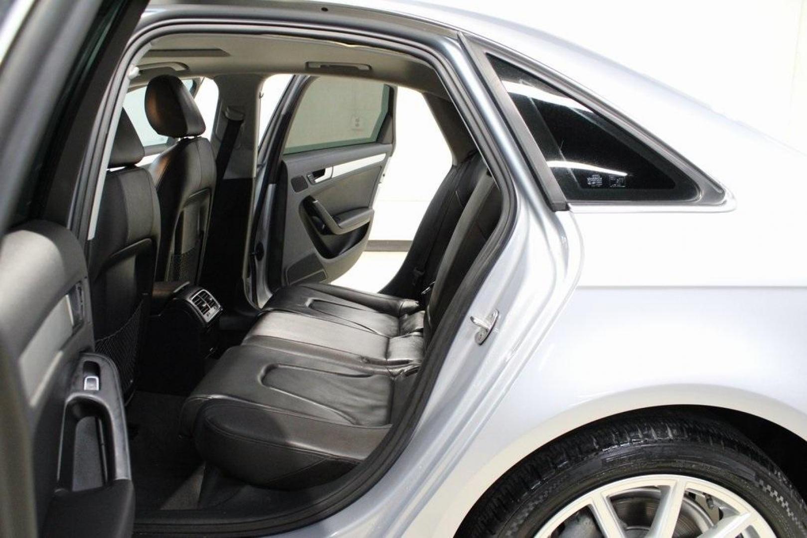 2016 Florett Silver Metallic Audi A4 2.0T Premium (WAUAFAFL7GN) with an 2.0L 4-Cylinder TFSI DOHC engine, CVT transmission, located at 15300 Midway Rd., Addison, TX, 75001, (972) 702-0011, 32.958321, -96.838074 - Photo#16