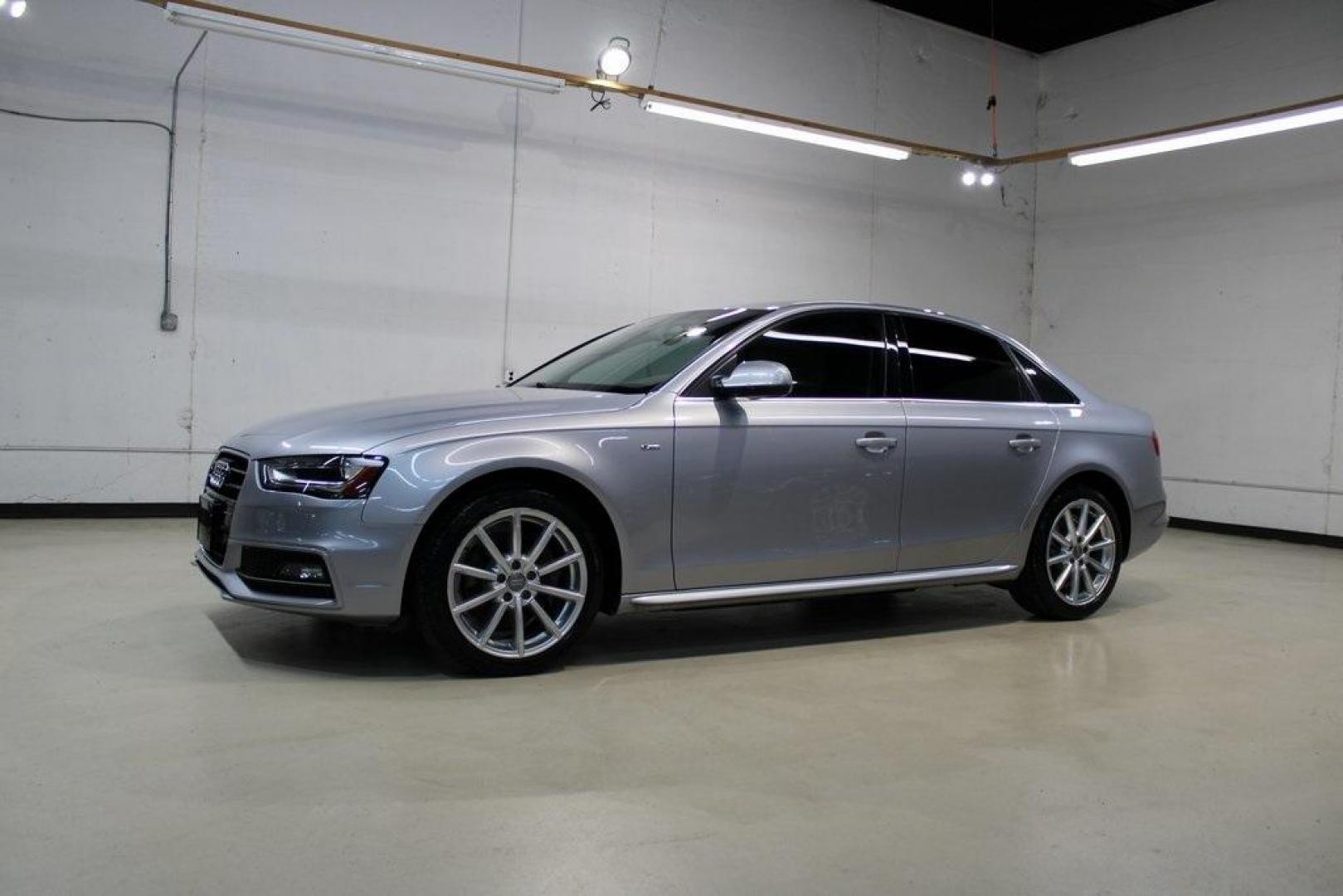 2016 Florett Silver Metallic Audi A4 2.0T Premium (WAUAFAFL7GN) with an 2.0L 4-Cylinder TFSI DOHC engine, CVT transmission, located at 15300 Midway Rd., Addison, TX, 75001, (972) 702-0011, 32.958321, -96.838074 - Photo#4