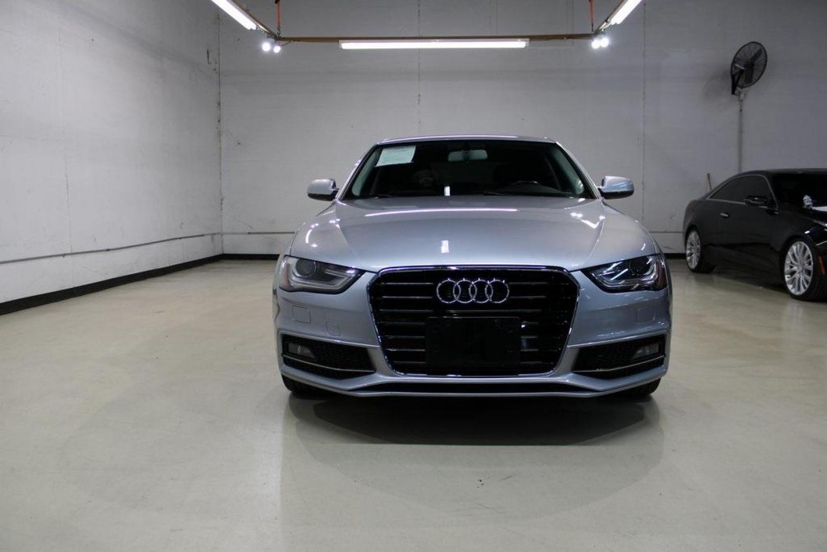 2016 Florett Silver Metallic Audi A4 2.0T Premium (WAUAFAFL7GN) with an 2.0L 4-Cylinder TFSI DOHC engine, CVT transmission, located at 15300 Midway Rd., Addison, TX, 75001, (972) 702-0011, 32.958321, -96.838074 - Photo#5