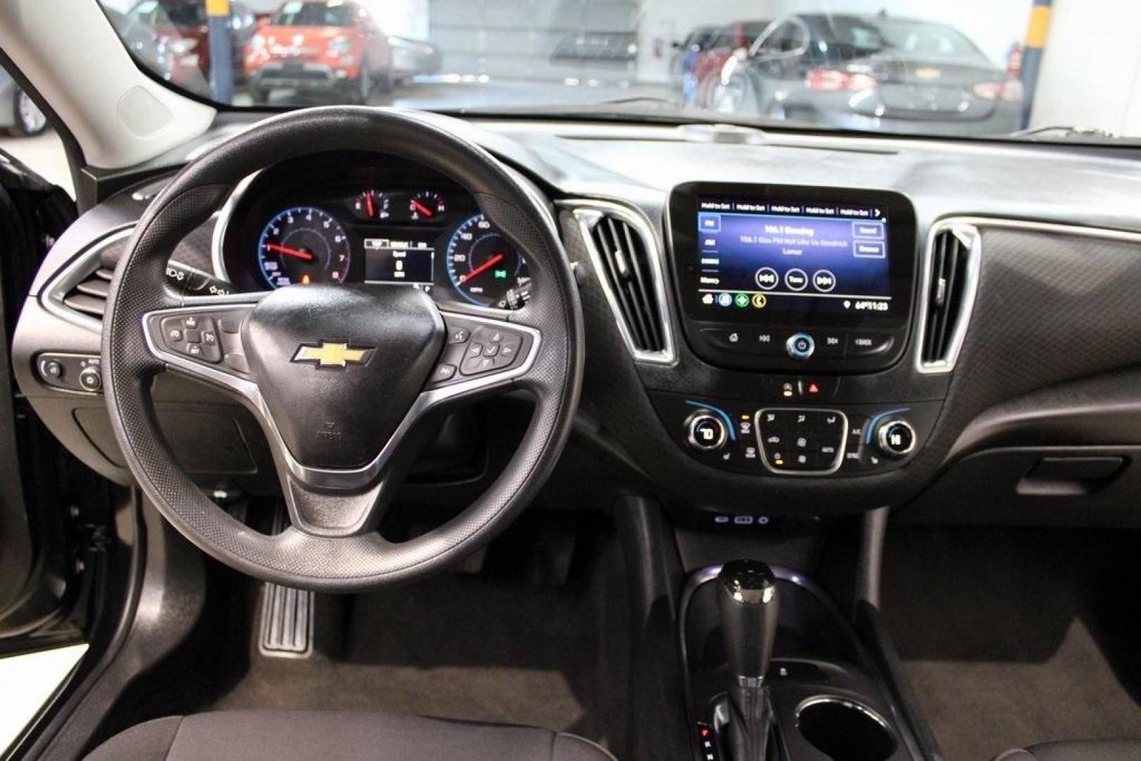 2020 Mosaic Black Metallic /Jet Black Chevrolet Malibu LT (1G1ZD5ST1LF) with an 1.5L DOHC engine, CVT transmission, located at 15300 Midway Rd., Addison, TX, 75001, (972) 702-0011, 32.958321, -96.838074 - Photo#16