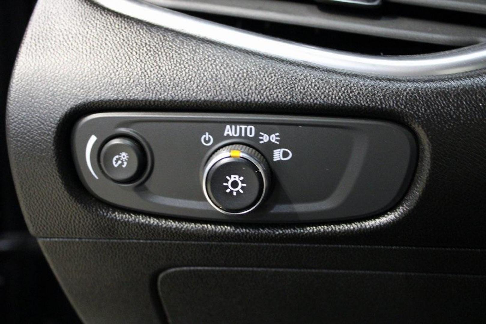 2020 Mosaic Black Metallic /Jet Black Chevrolet Malibu LT (1G1ZD5ST1LF) with an 1.5L DOHC engine, CVT transmission, located at 15300 Midway Rd., Addison, TX, 75001, (972) 702-0011, 32.958321, -96.838074 - Photo#25