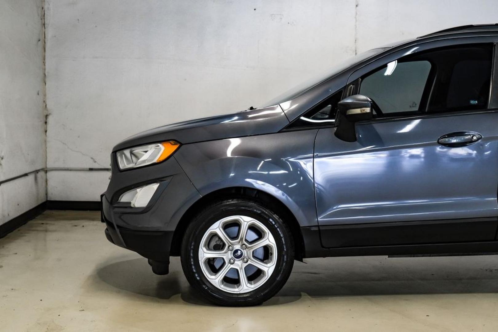 2019 Smoke Metallic /Black Ford EcoSport SE (MAJ3S2GE4KC) with an EcoBoost 1.0L I3 GTDi DOHC Turbocharged VCT engine, Automatic transmission, located at 15300 Midway Rd., Addison, TX, 75001, (972) 702-0011, 32.958321, -96.838074- Photo#16