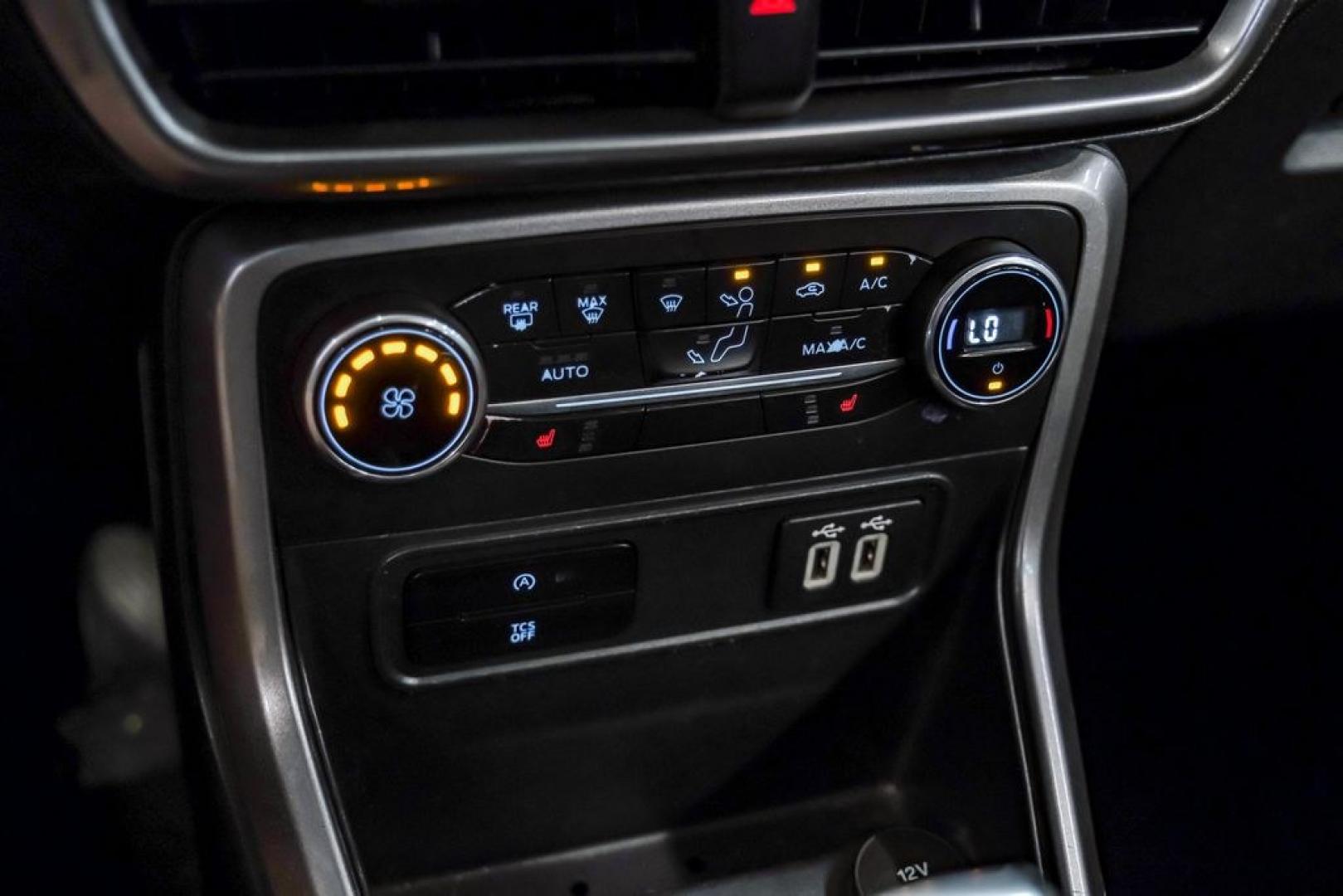 2019 Smoke Metallic /Black Ford EcoSport SE (MAJ3S2GE4KC) with an EcoBoost 1.0L I3 GTDi DOHC Turbocharged VCT engine, Automatic transmission, located at 15300 Midway Rd., Addison, TX, 75001, (972) 702-0011, 32.958321, -96.838074- Photo#27