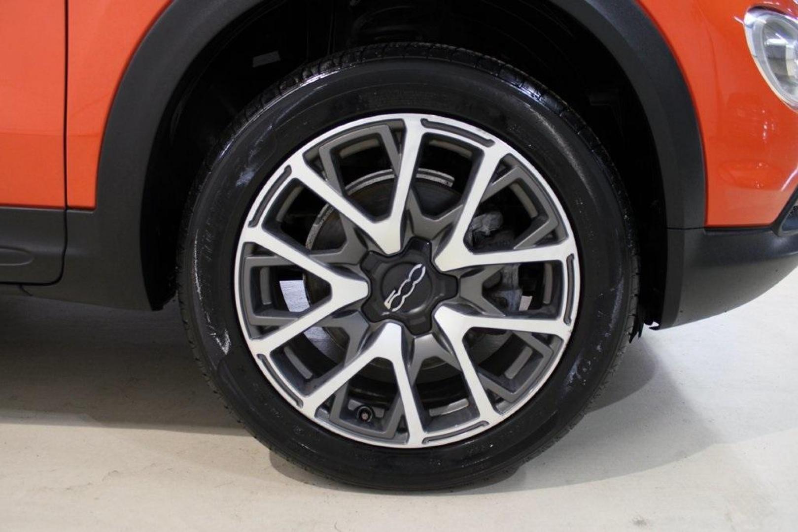2016 Arancio (Orange) /Brown Fiat 500X Trekking Plus (ZFBCFYET8GP) with an 2.4L I4 MultiAir engine, Automatic transmission, located at 15300 Midway Rd., Addison, TX, 75001, (972) 702-0011, 32.958321, -96.838074 - Midway Auto Group in Addison, TX, is pleased to offer this 2016 Fiat 500X Trekking Plus, a subcompact crossover that combines Italian design flair with versatile functionality.<br><br>Key Features:<br><br>Engine and Performance: Powered by a 2.4-liter Tigershark MultiAir 2 inline-4 engine deliveri - Photo#12