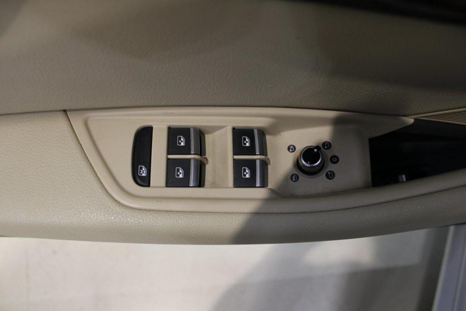 2017 Glacier White /Gray Audi A4 2.0T Premium Plus (WAULNAF46HN) with an 2.0L I4 TFSI DOHC engine, Automatic transmission, located at 15300 Midway Rd., Addison, TX, 75001, (972) 702-0011, 32.958321, -96.838074 - 2017 Audi A4 Premium Plus<br>Now Available at Midway Auto Group Addison, Texas<br><br>Experience refined performance and elevated design with the 2017 Audi A4 Premium Plusa luxury sedan that blends turbocharged power, cutting-edge technology, and a sophisticated cabin. Perfect for drivers who deman - Photo#31