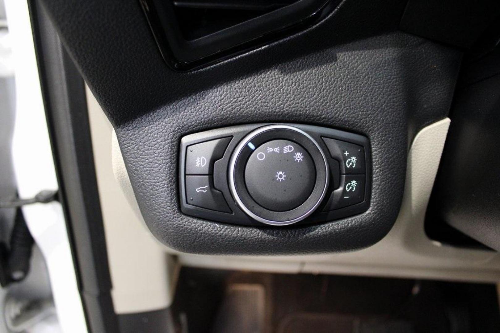 2018 White Platinum /Medium Light Stone Ford Escape SEL (1FMCU9HD7JU) with an 1.5L EcoBoost engine, Automatic transmission, located at 15300 Midway Rd., Addison, TX, 75001, (972) 702-0011, 32.958321, -96.838074 - Midway Auto Group in Addison, TX, is pleased to offer this 2018 Ford Escape SEL, a versatile and stylish SUV designed to meet your driving needs.<br><br>Key Features:<br><br>Engine and Performance: Powered by a 1.5L EcoBoost engine paired with an automatic transmission, delivering a balanced blend - Photo#26