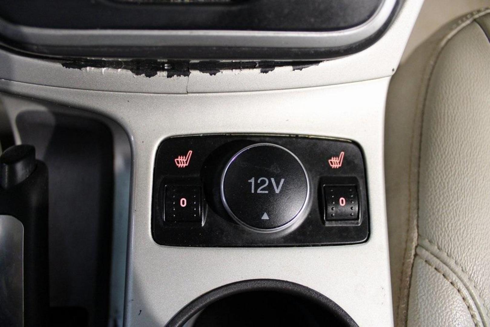 2015 Magnetic /Medium Light Stone Ford C-Max Hybrid SEL (1FADP5BU1FL) with an I4 Hybrid engine, CVT transmission, located at 15300 Midway Rd., Addison, TX, 75001, (972) 702-0011, 32.958321, -96.838074 - Midway Auto Group in Addison, TX, is pleased to offer this 2015 Ford C-Max SEL Hybrid, a versatile and fuel-efficient hatchback designed to enhance your driving experience. With 72,000 miles on the odometer, this well-maintained vehicle is available for $9,950. <br><br><br>Key Features:<br><br>Conve - Photo#19