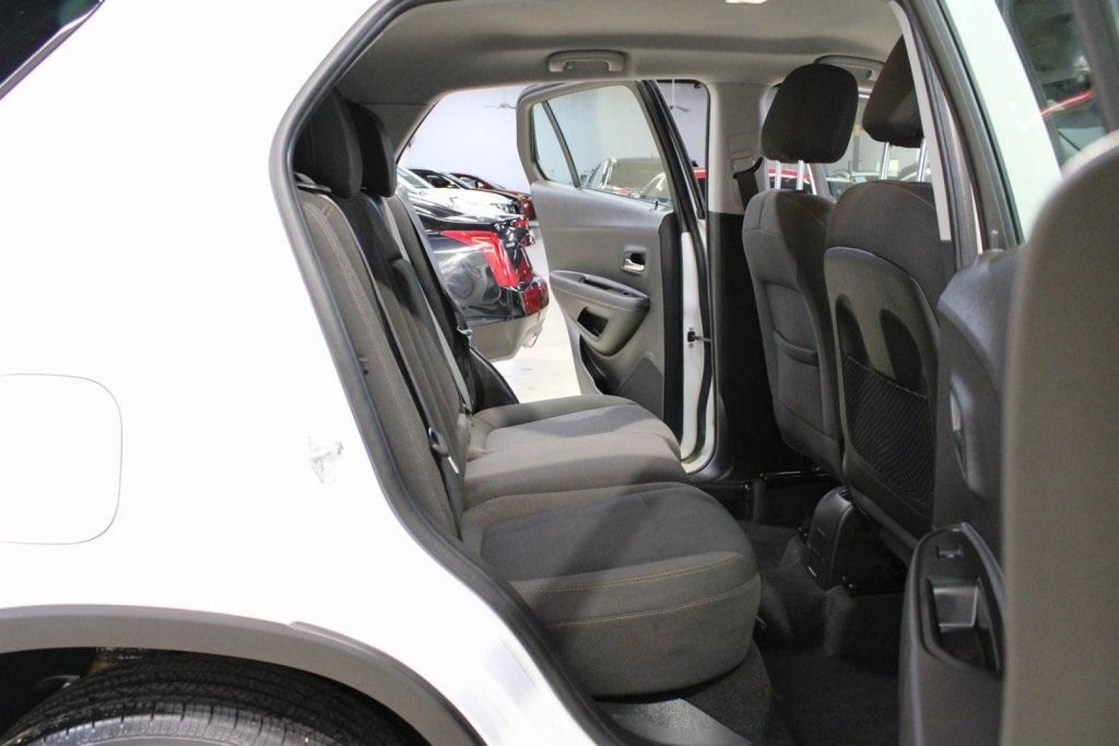 2018 Summit White /Black Chevrolet Trax LS (KL7CJNSB5JB) with an ECOTEC 1.4L I4 SMPI DOHC Turbocharged VVT engine, Automatic transmission, located at 15300 Midway Rd., Addison, TX, 75001, (972) 702-0011, 32.958321, -96.838074 - Photo#15