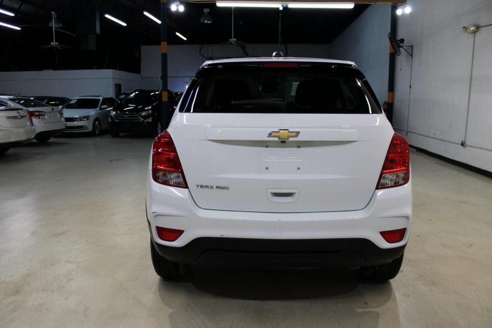 2018 Summit White /Black Chevrolet Trax LS (KL7CJNSB5JB) with an ECOTEC 1.4L I4 SMPI DOHC Turbocharged VVT engine, Automatic transmission, located at 15300 Midway Rd., Addison, TX, 75001, (972) 702-0011, 32.958321, -96.838074 - Photo#7