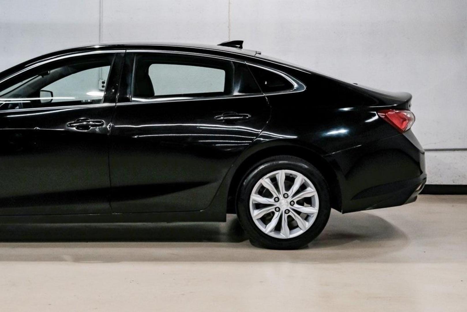 2019 Mosaic Black Metallic /Jet Black Chevrolet Malibu LT (1G1ZD5ST9KF) with an 1.5L DOHC engine, CVT transmission, located at 15300 Midway Rd., Addison, TX, 75001, (972) 702-0011, 32.958321, -96.838074 - 2019 Chevrolet Malibu LT<br><br>Now Available at Midway Auto Group, Addison, Texas<br><br>Stylish, efficient, and packed with modern features the 2019 Chevrolet Malibu LT is a well-rounded midsize sedan designed for comfort and everyday dependability. With a sleek exterior design, smooth ride qualit - Photo#16