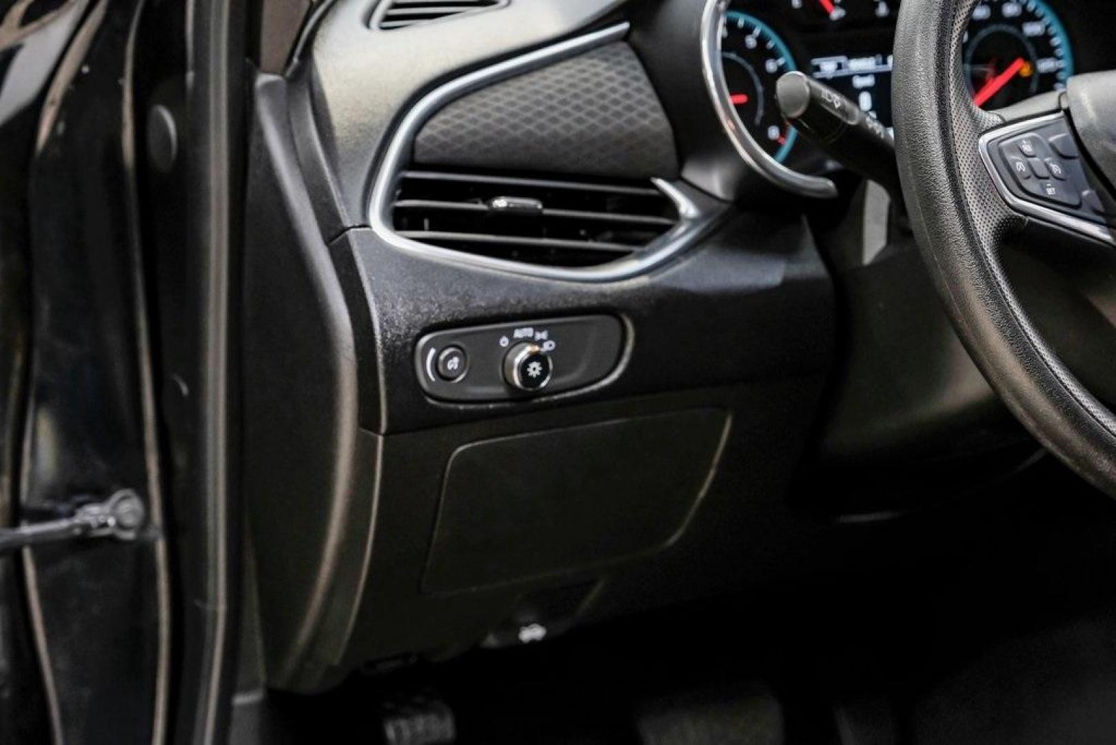 2019 Mosaic Black Metallic /Jet Black Chevrolet Malibu LT (1G1ZD5ST9KF) with an 1.5L DOHC engine, CVT transmission, located at 15300 Midway Rd., Addison, TX, 75001, (972) 702-0011, 32.958321, -96.838074 - 2019 Chevrolet Malibu LT<br><br>Now Available at Midway Auto Group, Addison, Texas<br><br>Stylish, efficient, and packed with modern features the 2019 Chevrolet Malibu LT is a well-rounded midsize sedan designed for comfort and everyday dependability. With a sleek exterior design, smooth ride qualit - Photo#32