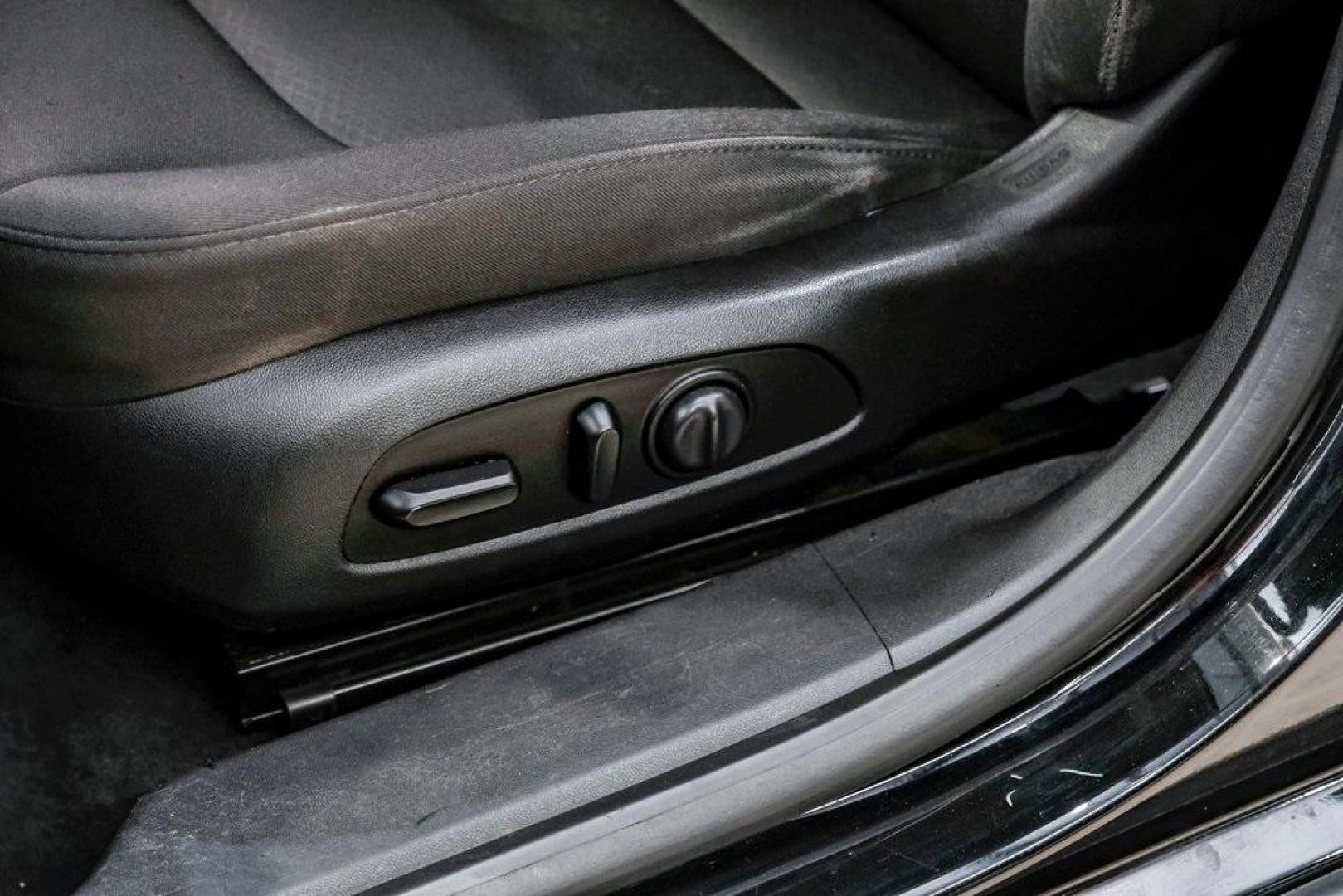 2019 Mosaic Black Metallic /Jet Black Chevrolet Malibu LT (1G1ZD5ST9KF) with an 1.5L DOHC engine, CVT transmission, located at 15300 Midway Rd., Addison, TX, 75001, (972) 702-0011, 32.958321, -96.838074 - 2019 Chevrolet Malibu LT<br><br>Now Available at Midway Auto Group, Addison, Texas<br><br>Stylish, efficient, and packed with modern features the 2019 Chevrolet Malibu LT is a well-rounded midsize sedan designed for comfort and everyday dependability. With a sleek exterior design, smooth ride qualit - Photo#38