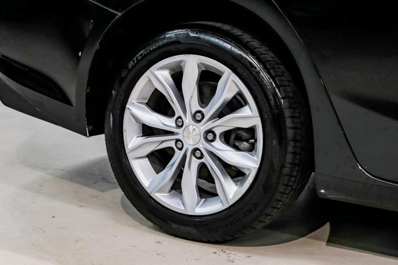 2019 Mosaic Black Metallic /Jet Black Chevrolet Malibu LT (1G1ZD5ST9KF) with an 1.5L DOHC engine, CVT transmission, located at 15300 Midway Rd., Addison, TX, 75001, (972) 702-0011, 32.958321, -96.838074 - 2019 Chevrolet Malibu LT<br><br>Now Available at Midway Auto Group, Addison, Texas<br><br>Stylish, efficient, and packed with modern features the 2019 Chevrolet Malibu LT is a well-rounded midsize sedan designed for comfort and everyday dependability. With a sleek exterior design, smooth ride qualit - Photo#62