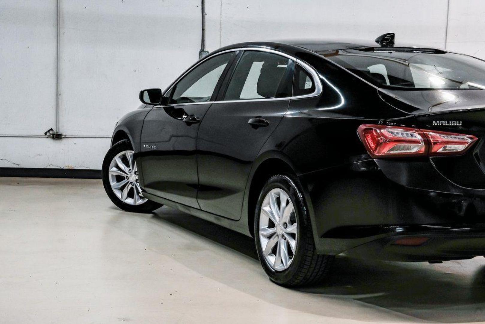 2019 Mosaic Black Metallic /Jet Black Chevrolet Malibu LT (1G1ZD5ST9KF) with an 1.5L DOHC engine, CVT transmission, located at 15300 Midway Rd., Addison, TX, 75001, (972) 702-0011, 32.958321, -96.838074 - 2019 Chevrolet Malibu LT<br><br>Now Available at Midway Auto Group, Addison, Texas<br><br>Stylish, efficient, and packed with modern features the 2019 Chevrolet Malibu LT is a well-rounded midsize sedan designed for comfort and everyday dependability. With a sleek exterior design, smooth ride qualit - Photo#12