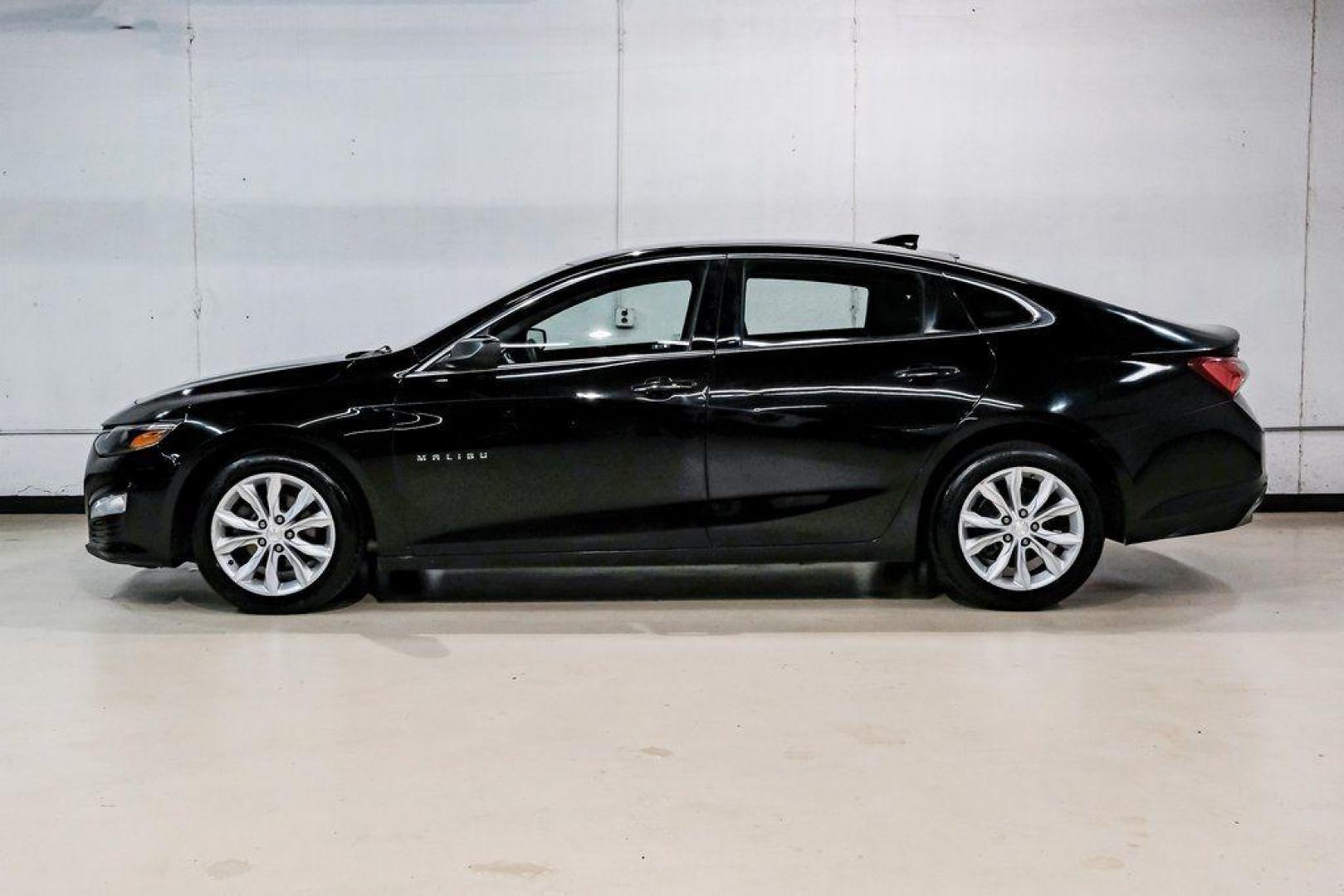 2019 Mosaic Black Metallic /Jet Black Chevrolet Malibu LT (1G1ZD5ST9KF) with an 1.5L DOHC engine, CVT transmission, located at 15300 Midway Rd., Addison, TX, 75001, (972) 702-0011, 32.958321, -96.838074 - 2019 Chevrolet Malibu LT<br><br>Now Available at Midway Auto Group, Addison, Texas<br><br>Stylish, efficient, and packed with modern features the 2019 Chevrolet Malibu LT is a well-rounded midsize sedan designed for comfort and everyday dependability. With a sleek exterior design, smooth ride qualit - Photo#14