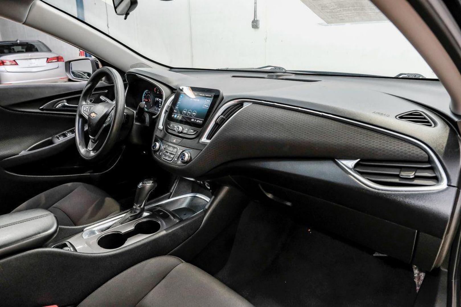 2019 Mosaic Black Metallic /Jet Black Chevrolet Malibu LT (1G1ZD5ST9KF) with an 1.5L DOHC engine, CVT transmission, located at 15300 Midway Rd., Addison, TX, 75001, (972) 702-0011, 32.958321, -96.838074 - 2019 Chevrolet Malibu LT<br><br>Now Available at Midway Auto Group, Addison, Texas<br><br>Stylish, efficient, and packed with modern features the 2019 Chevrolet Malibu LT is a well-rounded midsize sedan designed for comfort and everyday dependability. With a sleek exterior design, smooth ride qualit - Photo#17