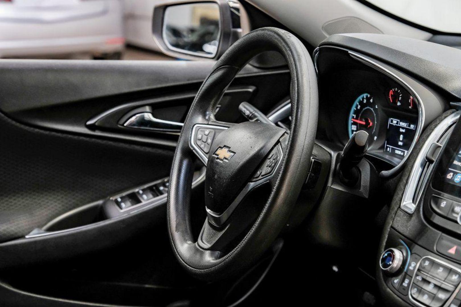 2019 Mosaic Black Metallic /Jet Black Chevrolet Malibu LT (1G1ZD5ST9KF) with an 1.5L DOHC engine, CVT transmission, located at 15300 Midway Rd., Addison, TX, 75001, (972) 702-0011, 32.958321, -96.838074 - 2019 Chevrolet Malibu LT<br><br>Now Available at Midway Auto Group, Addison, Texas<br><br>Stylish, efficient, and packed with modern features the 2019 Chevrolet Malibu LT is a well-rounded midsize sedan designed for comfort and everyday dependability. With a sleek exterior design, smooth ride qualit - Photo#18