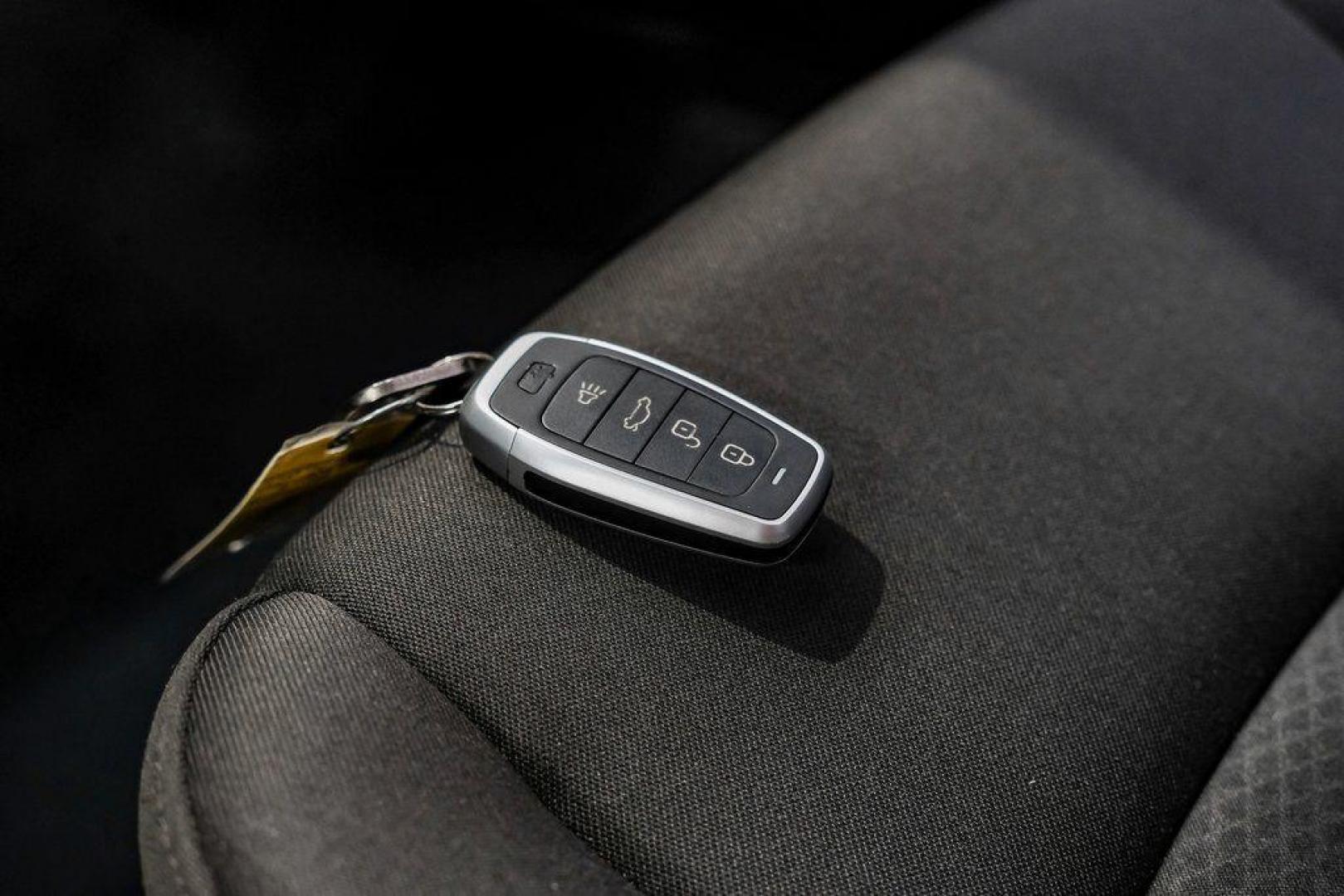 2019 Mosaic Black Metallic /Jet Black Chevrolet Malibu LT (1G1ZD5ST9KF) with an 1.5L DOHC engine, CVT transmission, located at 15300 Midway Rd., Addison, TX, 75001, (972) 702-0011, 32.958321, -96.838074 - 2019 Chevrolet Malibu LT<br><br>Now Available at Midway Auto Group, Addison, Texas<br><br>Stylish, efficient, and packed with modern features the 2019 Chevrolet Malibu LT is a well-rounded midsize sedan designed for comfort and everyday dependability. With a sleek exterior design, smooth ride qualit - Photo#66