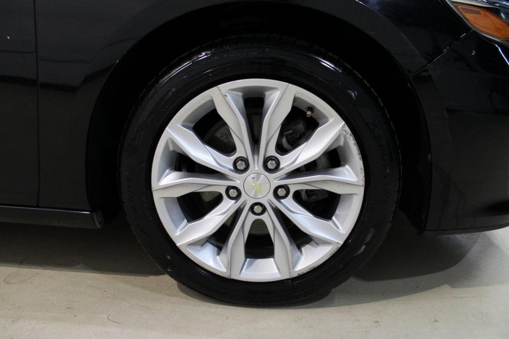2019 Mosaic Black Metallic /Jet Black Chevrolet Malibu LT (1G1ZD5ST9KF) with an 1.5L DOHC engine, CVT transmission, located at 15300 Midway Rd., Addison, TX, 75001, (972) 702-0011, 32.958321, -96.838074 - 2019 Chevrolet Malibu LT Sedan<br><br>VIN: 1G1ZD5ST9KF165926<br><br>Midway Auto Group in Addison, TX, is excited to offer this 2019 Chevrolet Malibu LT, a midsize sedan that seamlessly blends style, efficiency, and advanced features. Equipped with a 1.5-liter turbocharged inline-4 engine and a conti - Photo#11