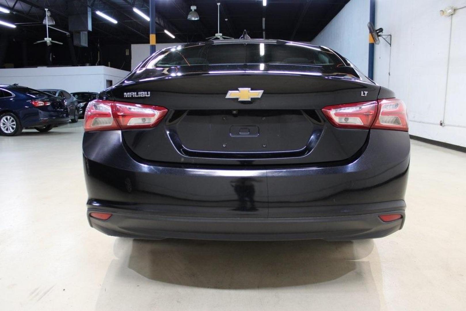 2019 Mosaic Black Metallic /Jet Black Chevrolet Malibu LT (1G1ZD5ST9KF) with an 1.5L DOHC engine, CVT transmission, located at 15300 Midway Rd., Addison, TX, 75001, (972) 702-0011, 32.958321, -96.838074 - 2019 Chevrolet Malibu LT Sedan<br><br>VIN: 1G1ZD5ST9KF165926<br><br>Midway Auto Group in Addison, TX, is excited to offer this 2019 Chevrolet Malibu LT, a midsize sedan that seamlessly blends style, efficiency, and advanced features. Equipped with a 1.5-liter turbocharged inline-4 engine and a conti - Photo#7