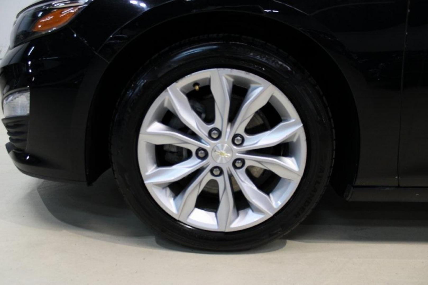 2019 Mosaic Black Metallic /Jet Black Chevrolet Malibu LT (1G1ZD5ST9KF) with an 1.5L DOHC engine, CVT transmission, located at 15300 Midway Rd., Addison, TX, 75001, (972) 702-0011, 32.958321, -96.838074 - 2019 Chevrolet Malibu LT Sedan<br><br>VIN: 1G1ZD5ST9KF165926<br><br>Midway Auto Group in Addison, TX, is excited to offer this 2019 Chevrolet Malibu LT, a midsize sedan that seamlessly blends style, efficiency, and advanced features. Equipped with a 1.5-liter turbocharged inline-4 engine and a conti - Photo#8