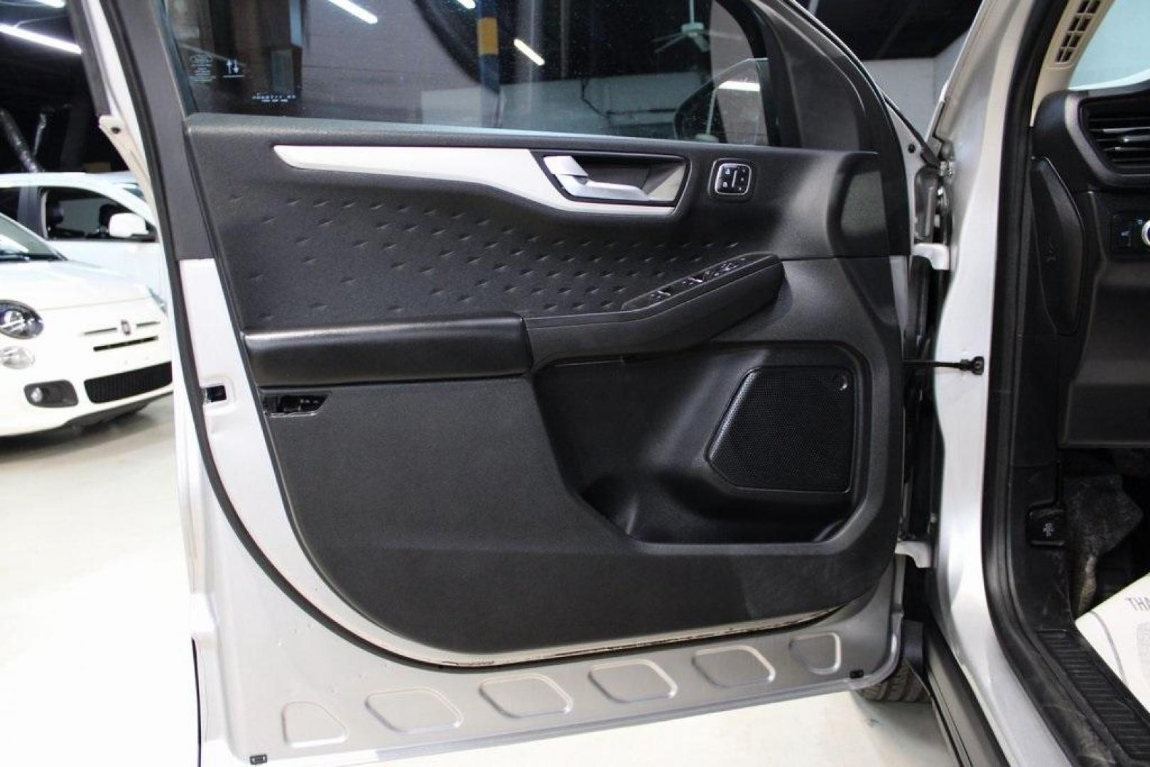 2020 Ingot Silver /Ebony Ford Escape SEL (1FMCU0H66LU) with an 1.5L EcoBoost engine, Automatic transmission, located at 15300 Midway Rd., Addison, TX, 75001, (972) 702-0011, 32.958321, -96.838074 - Photo#26