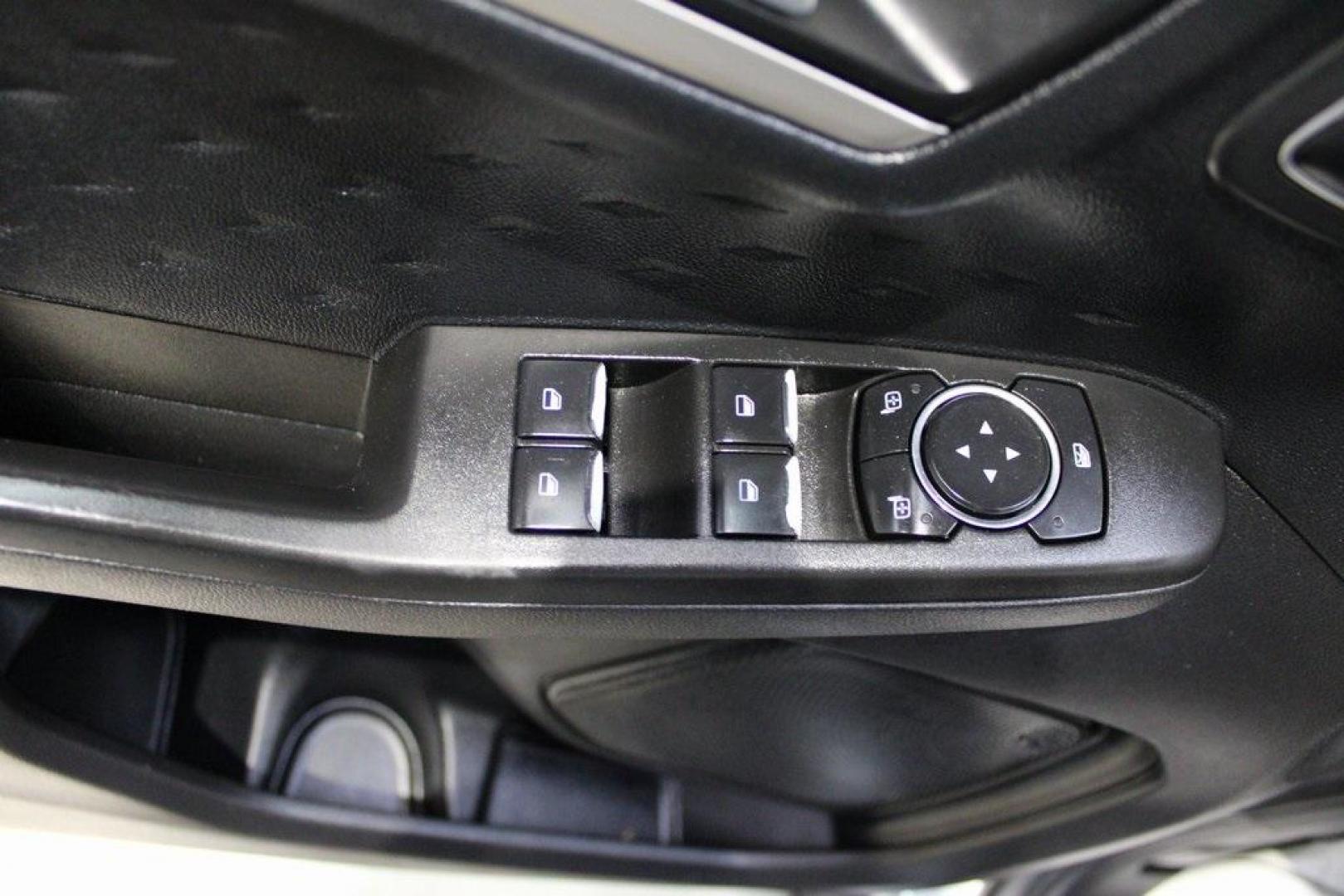 2020 Ingot Silver /Ebony Ford Escape SEL (1FMCU0H66LU) with an 1.5L EcoBoost engine, Automatic transmission, located at 15300 Midway Rd., Addison, TX, 75001, (972) 702-0011, 32.958321, -96.838074 - Photo#27