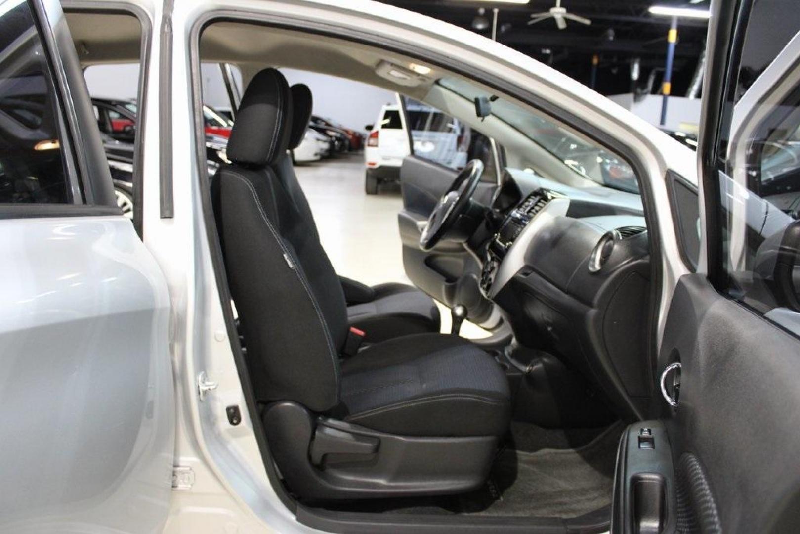2017 Brilliant Silver /Charcoal Nissan Versa Note SV (3N1CE2CP5HL) with an 1.6L 4-Cylinder DOHC 16V engine, CVT transmission, located at 15300 Midway Rd., Addison, TX, 75001, (972) 702-0011, 32.958321, -96.838074 - Introducing the 2017 Nissan Versa Note SV, now available at Midway Auto Group in Addison, Texas. With 121,447 miles on the odometer and priced at $7,950, this compact hatchback offers a blend of efficiency and practicality.<br><br>Key Features:<br><br>Engine: 1.6L 4-Cylinder DOHC 16V<br><br>Transmis - Photo#14