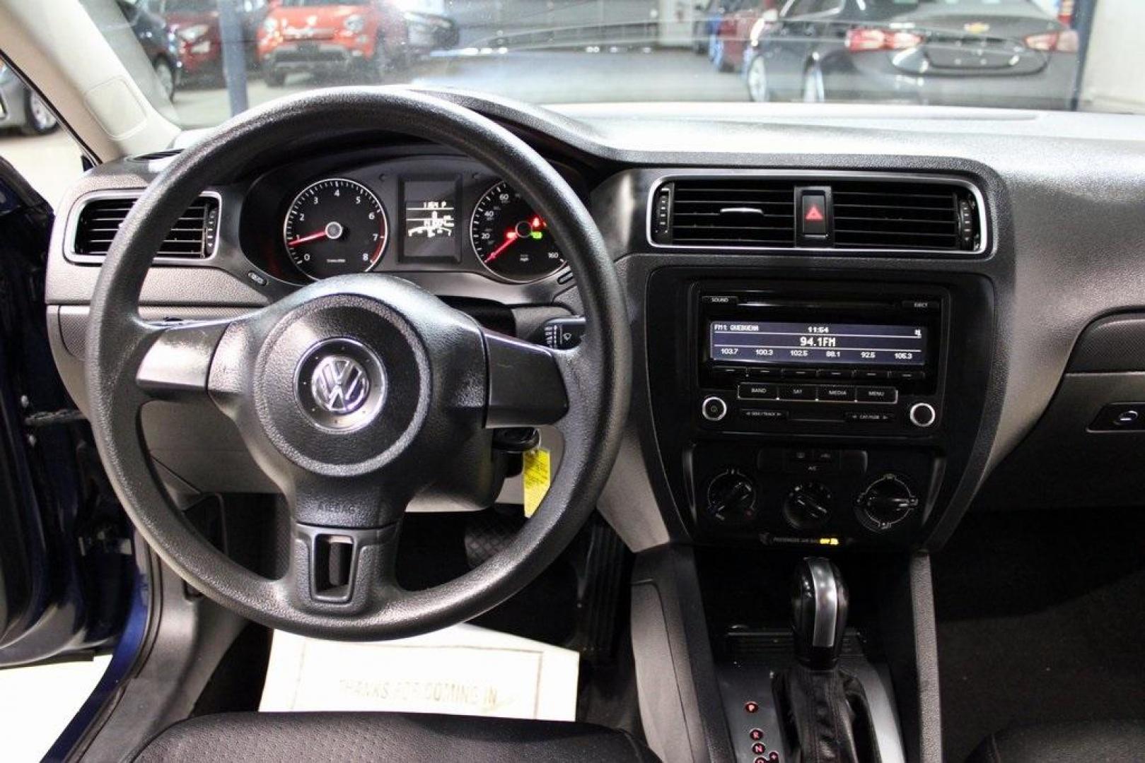 2014 Volkswagen Jetta 1.8T SE (3VWD17AJ3EM) with an 1.8L I4 DOHC engine, Automatic transmission, located at 15300 Midway Rd., Addison, TX, 75001, (972) 702-0011, 32.958321, -96.838074 - Photo#16
