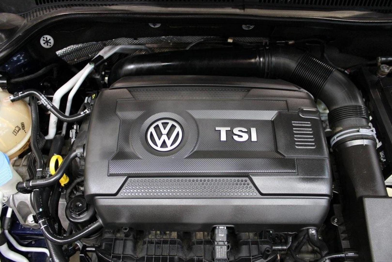 2014 Volkswagen Jetta 1.8T SE (3VWD17AJ3EM) with an 1.8L I4 DOHC engine, Automatic transmission, located at 15300 Midway Rd., Addison, TX, 75001, (972) 702-0011, 32.958321, -96.838074 - Photo#22
