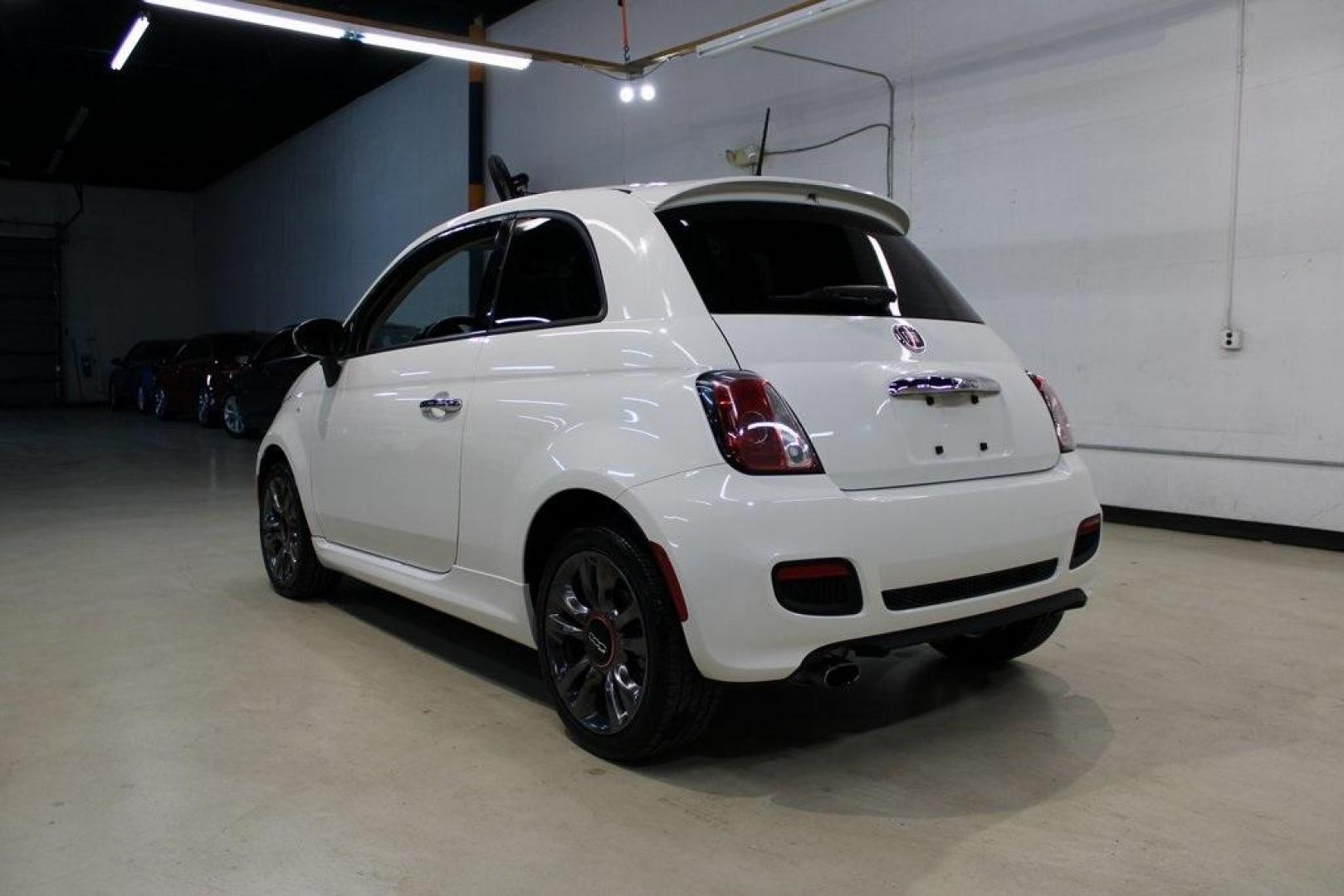 2017 Bianco (White) /Nero (Black) Fiat 500 Pop (3C3CFFKR1HT) with an 1.4L I4 16V MultiAir engine, Automatic transmission, located at 15300 Midway Rd., Addison, TX, 75001, (972) 702-0011, 32.958321, -96.838074 - Discover the charm and efficiency of the 2017 Fiat 500 Pop, now available at Midway Auto Group in Addison, Texas. With 68,490 miles on the odometer, this stylish 2-door hatchback offers an engaging driving experience complemented by impressive fuel economy, achieving 27 MPG in the city and 33 MPG on - Photo#3